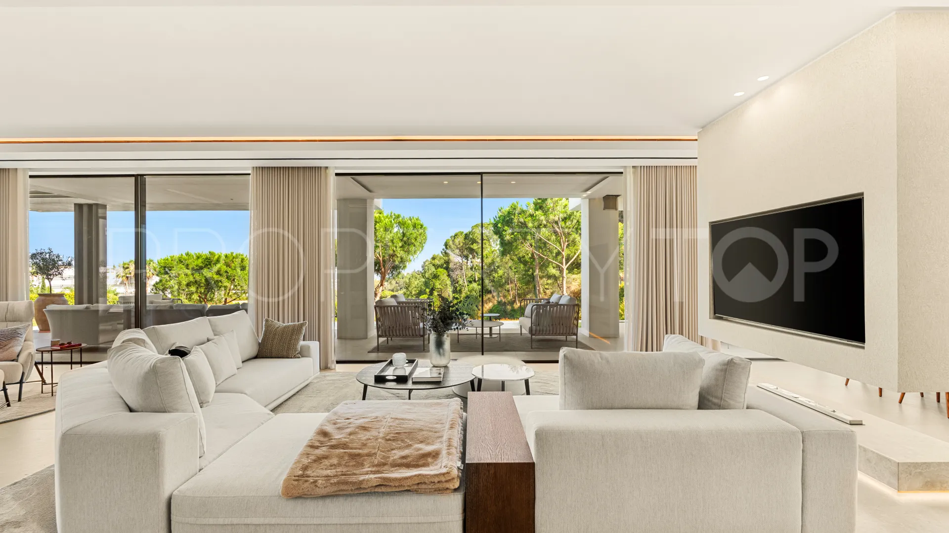 6 bedrooms La Quinta villa for sale