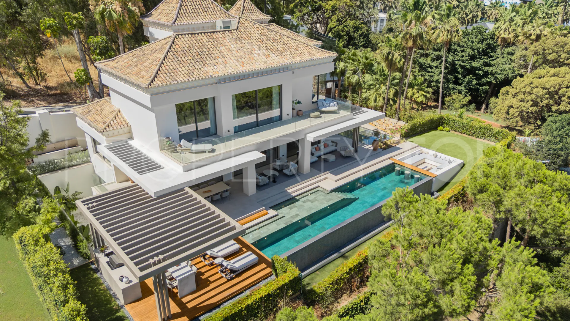 6 bedrooms La Quinta villa for sale