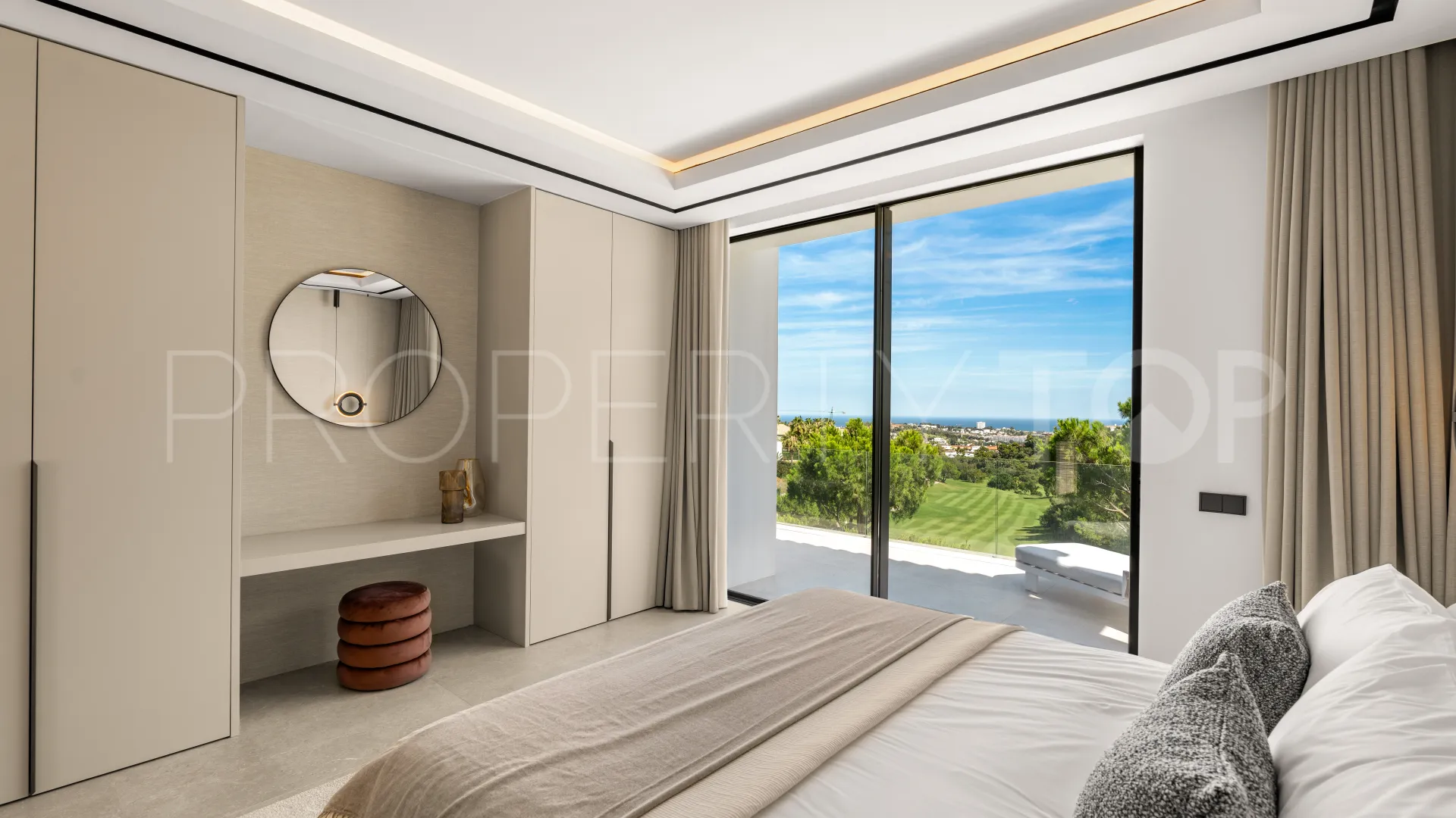 6 bedrooms La Quinta villa for sale