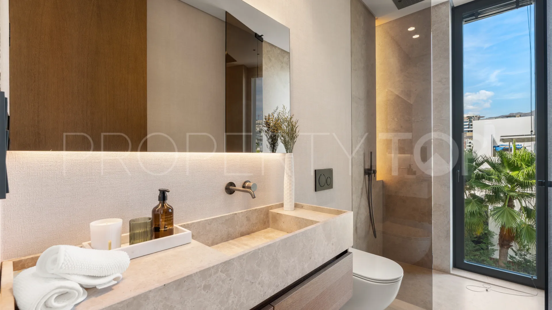 6 bedrooms La Quinta villa for sale