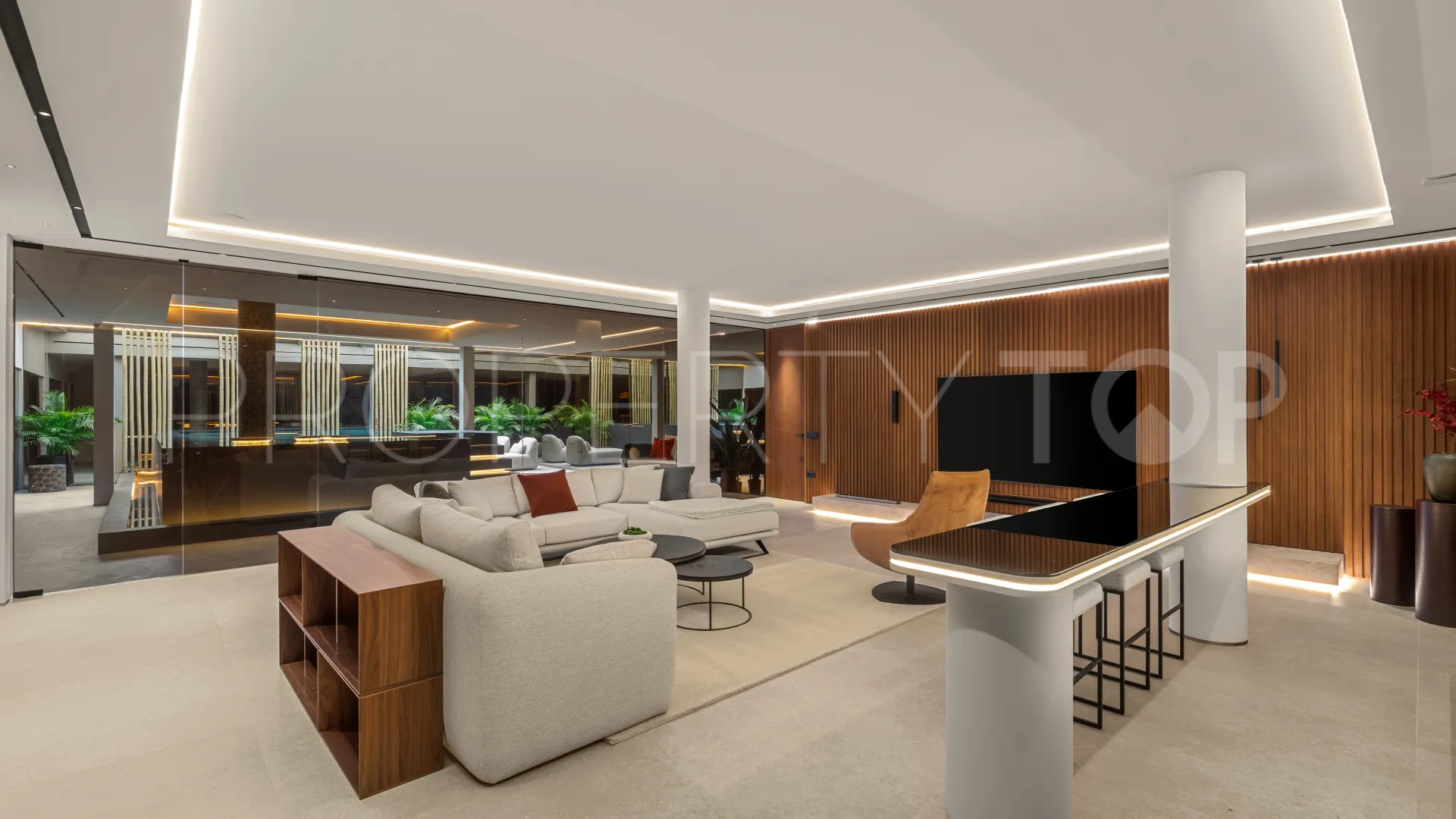 6 bedrooms La Quinta villa for sale