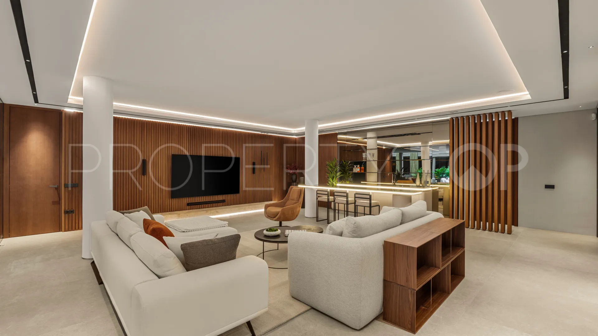 6 bedrooms La Quinta villa for sale