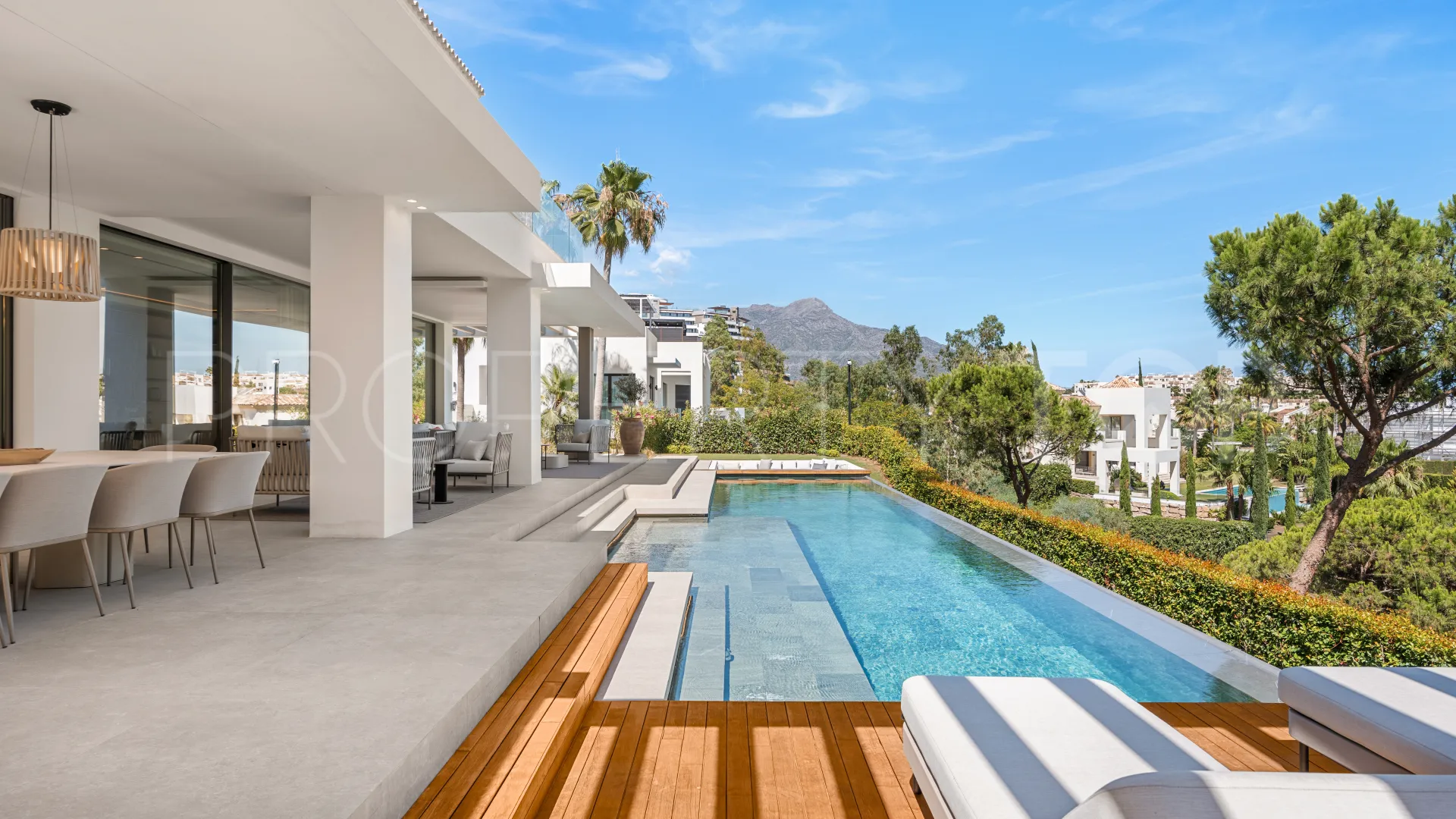 6 bedrooms La Quinta villa for sale
