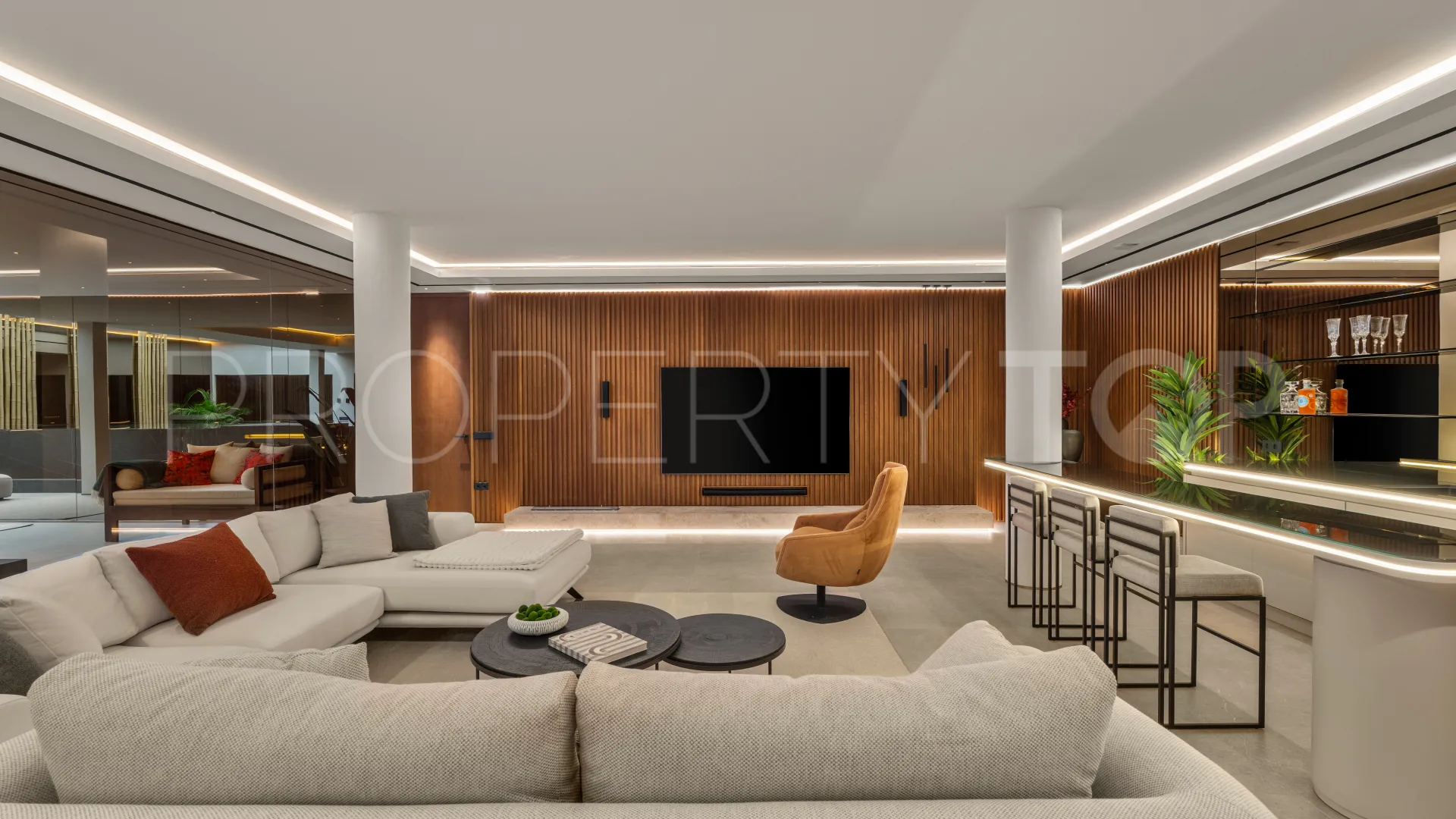 6 bedrooms La Quinta villa for sale