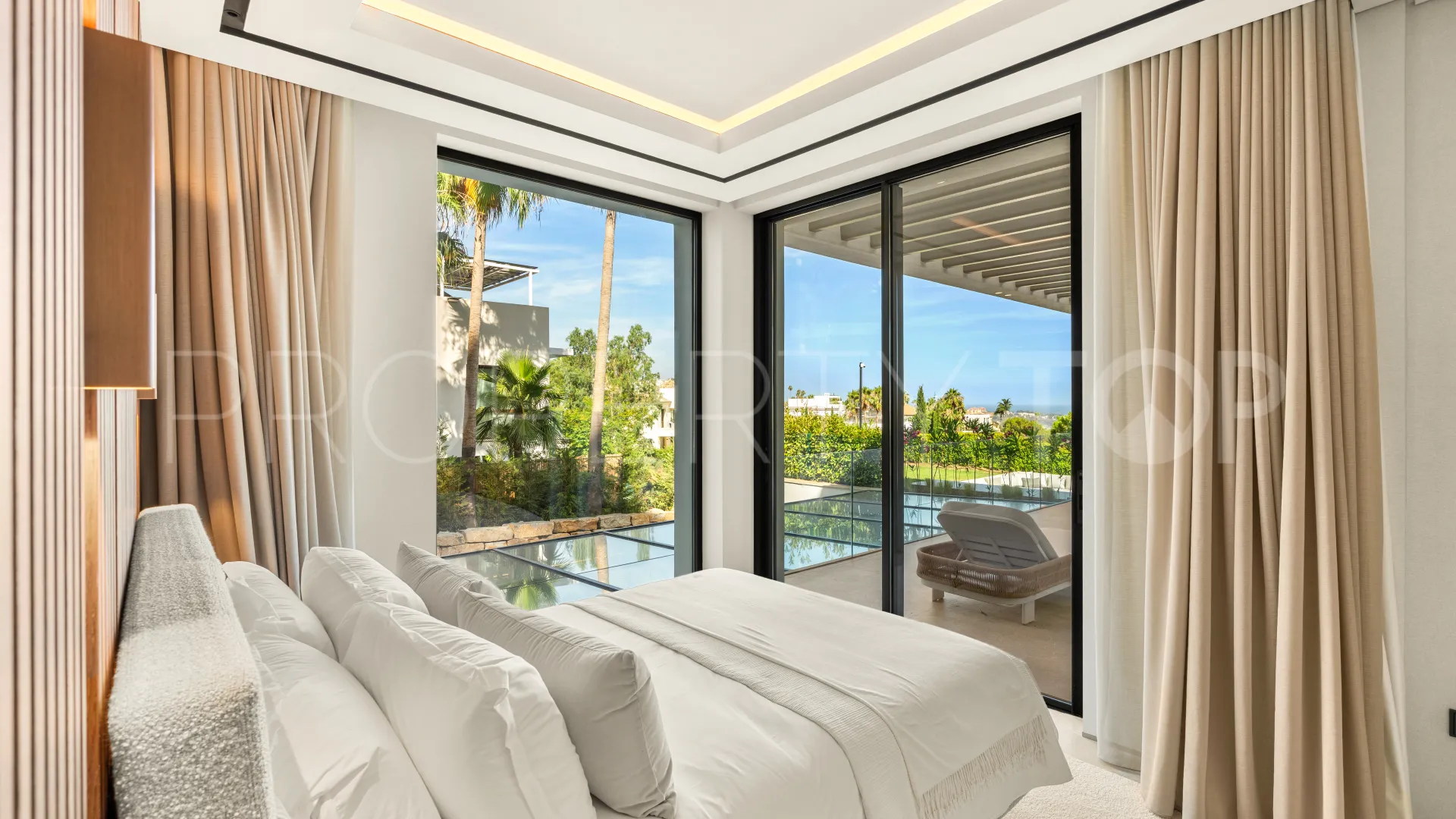 6 bedrooms La Quinta villa for sale