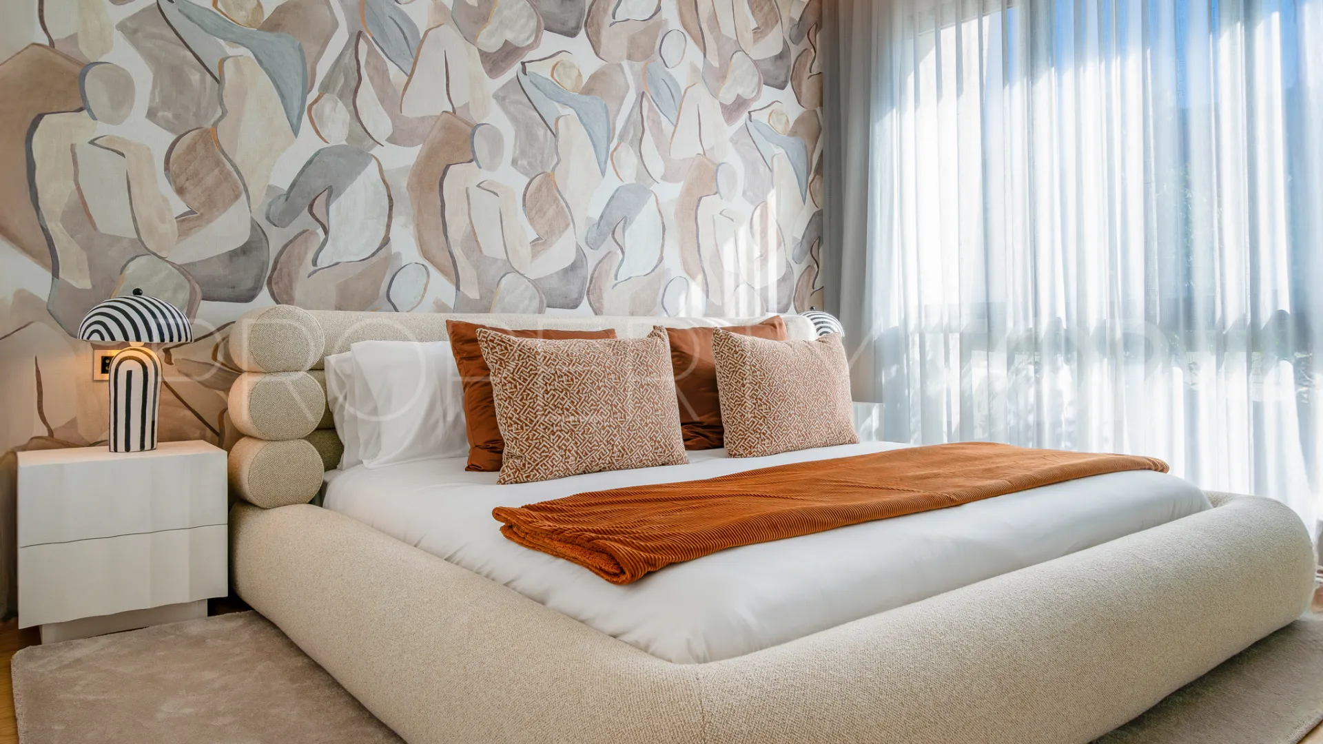 Ground floor apartment for sale in Golden Mile with 4 bedrooms