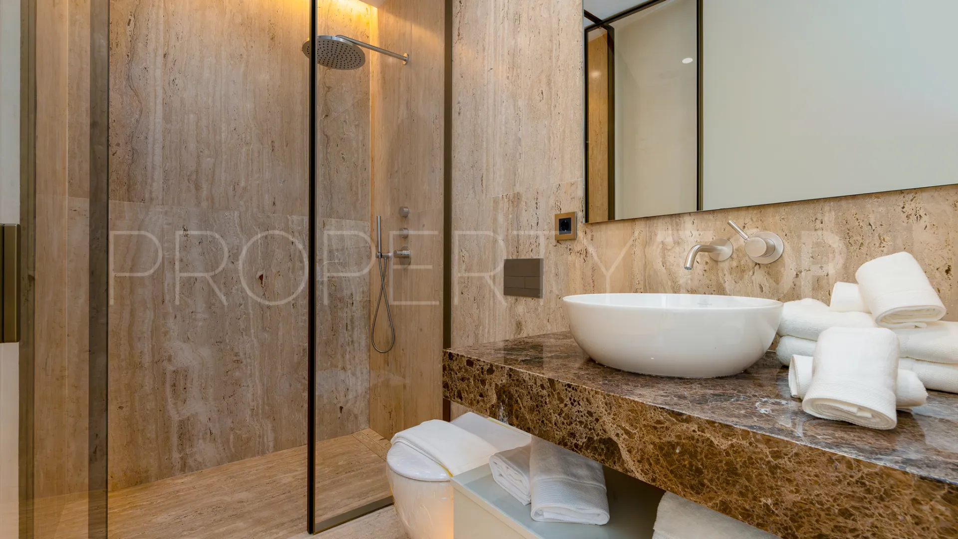 Ground floor apartment for sale in Golden Mile with 4 bedrooms