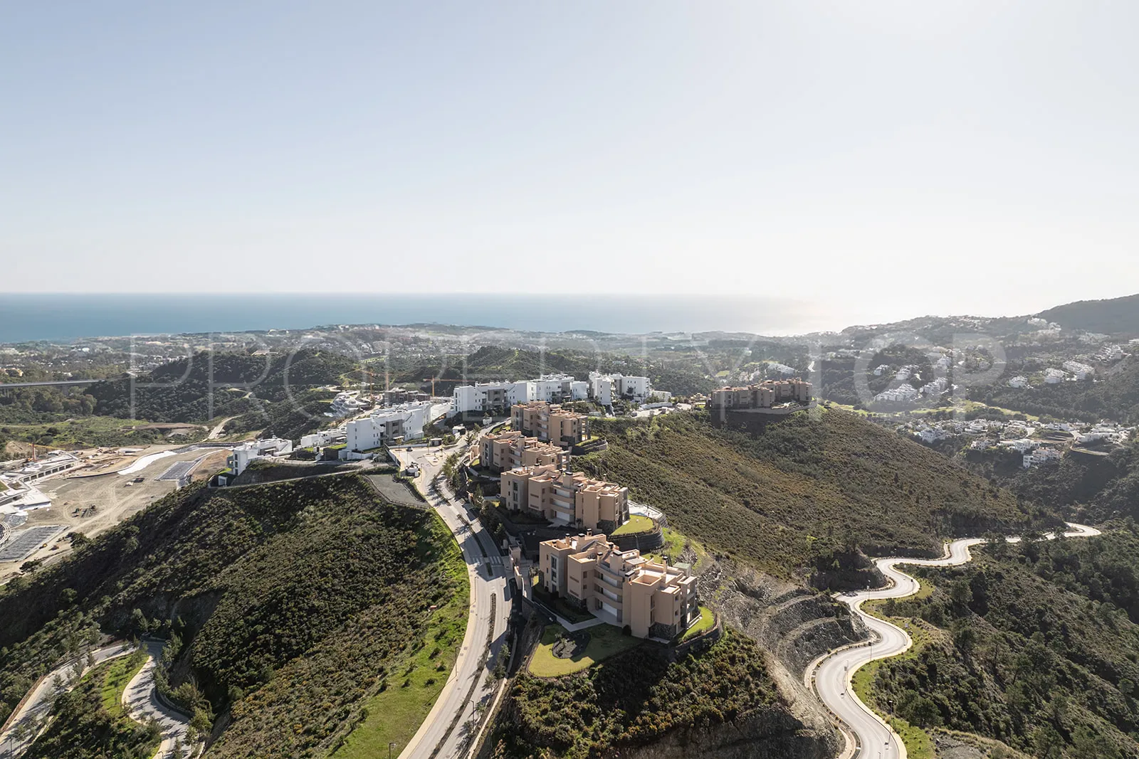 For sale Benahavis apartment with 3 bedrooms