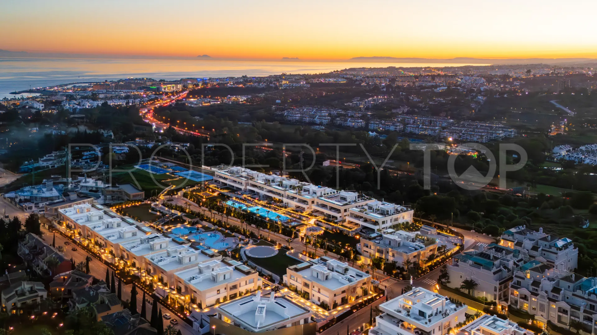 Apartamento planta baja en venta en Marbella Golden Mile
