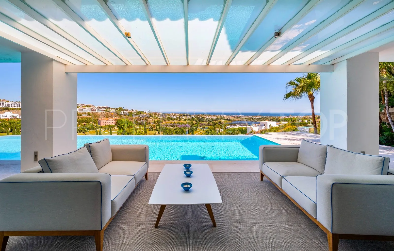 Villa for sale in Los Flamingos with 6 bedrooms