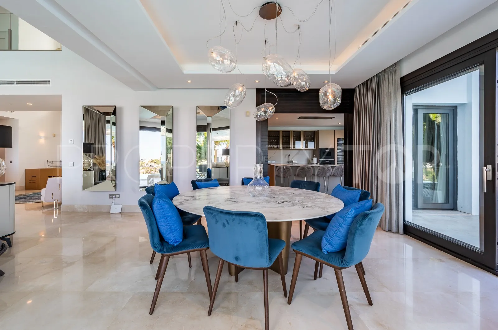 Villa for sale in Los Flamingos with 6 bedrooms