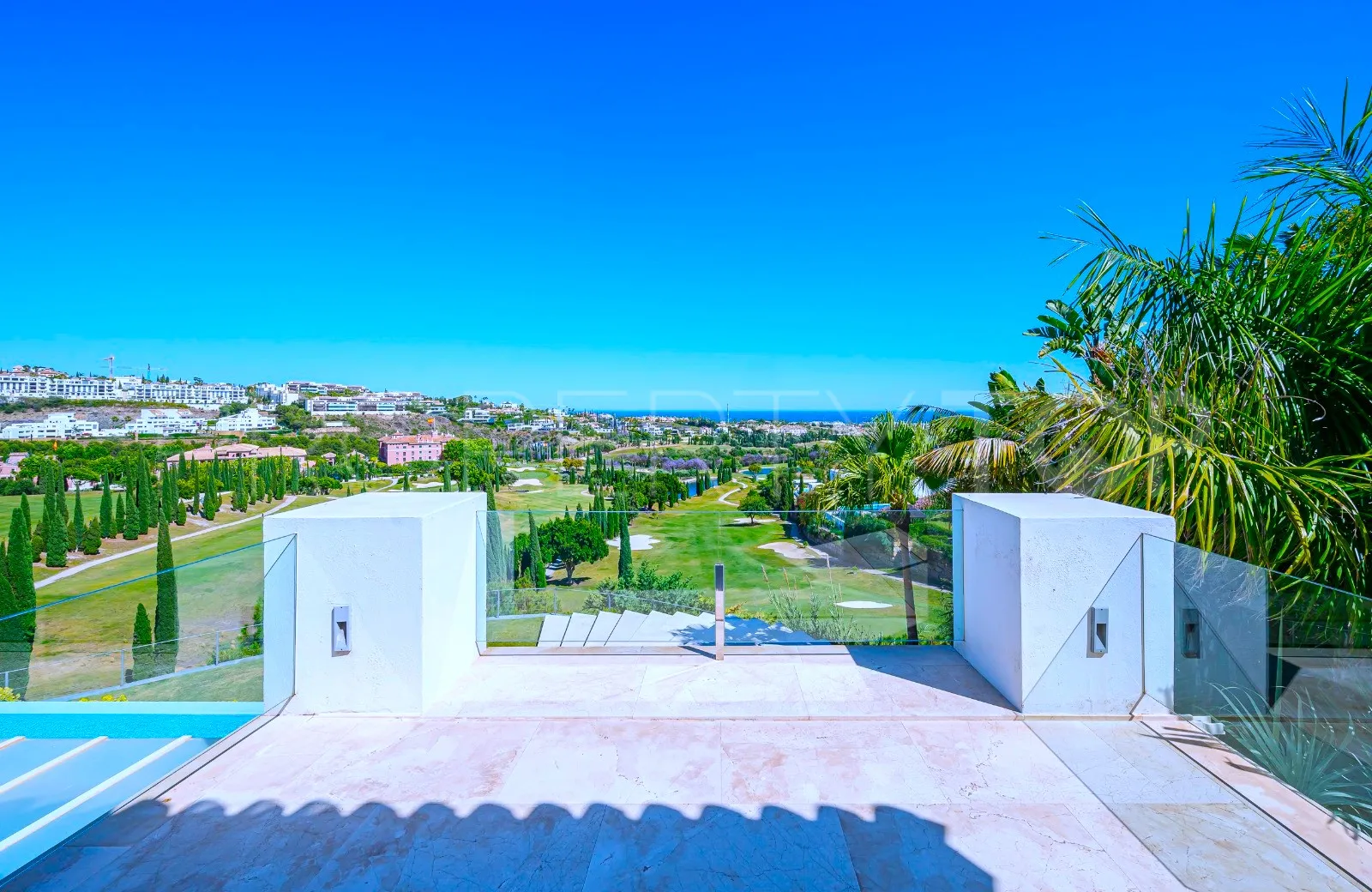 Villa for sale in Los Flamingos with 6 bedrooms