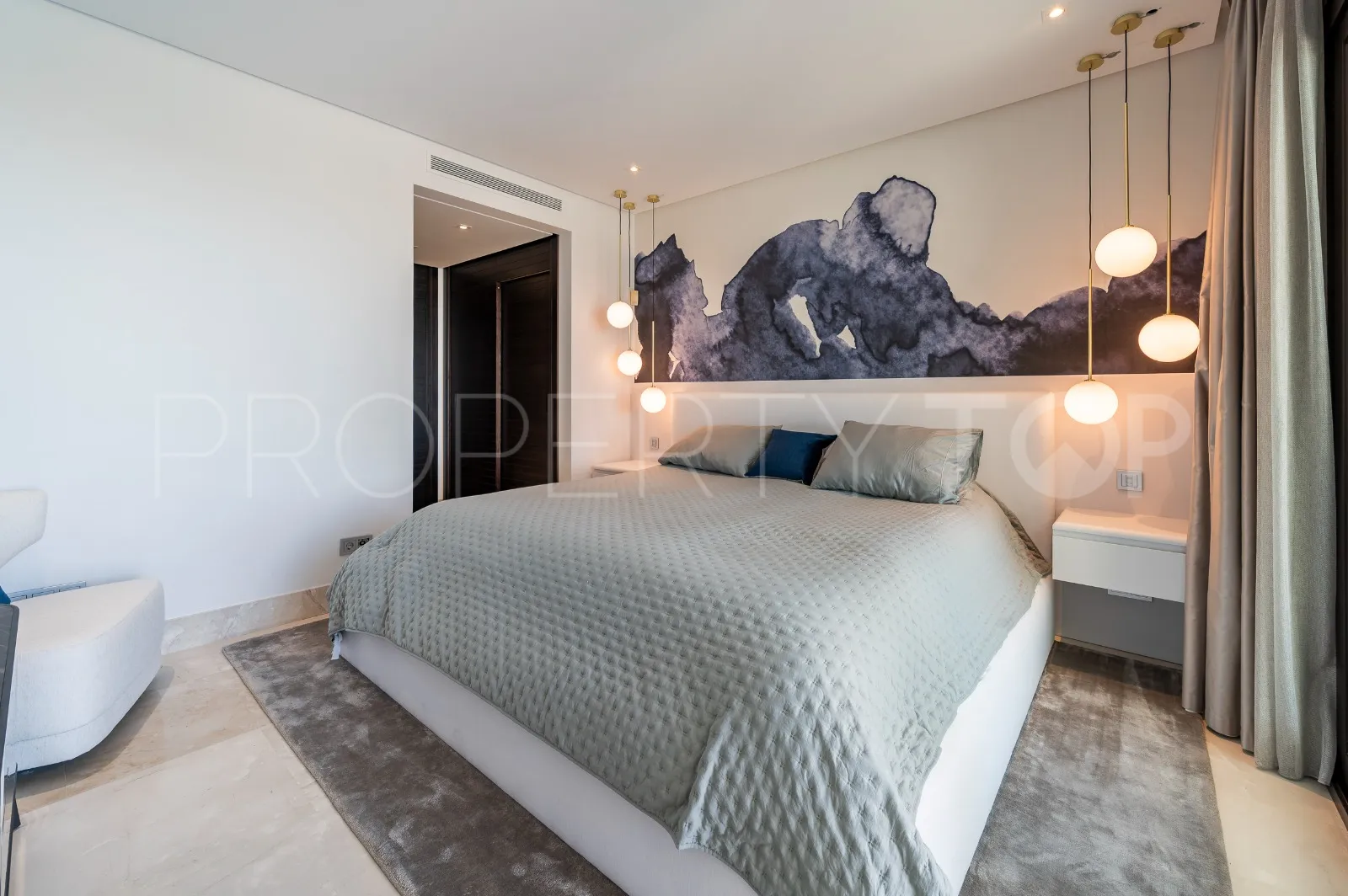 Villa for sale in Los Flamingos with 6 bedrooms