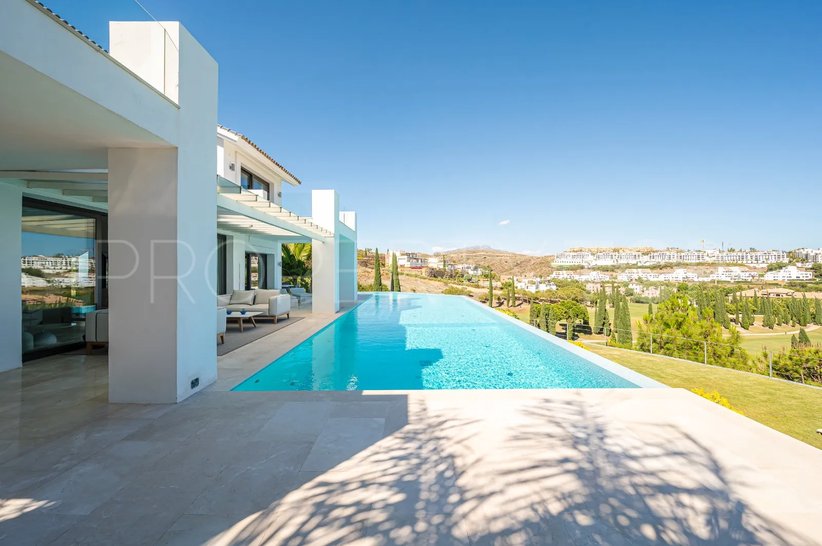 Villa for sale in Los Flamingos with 6 bedrooms