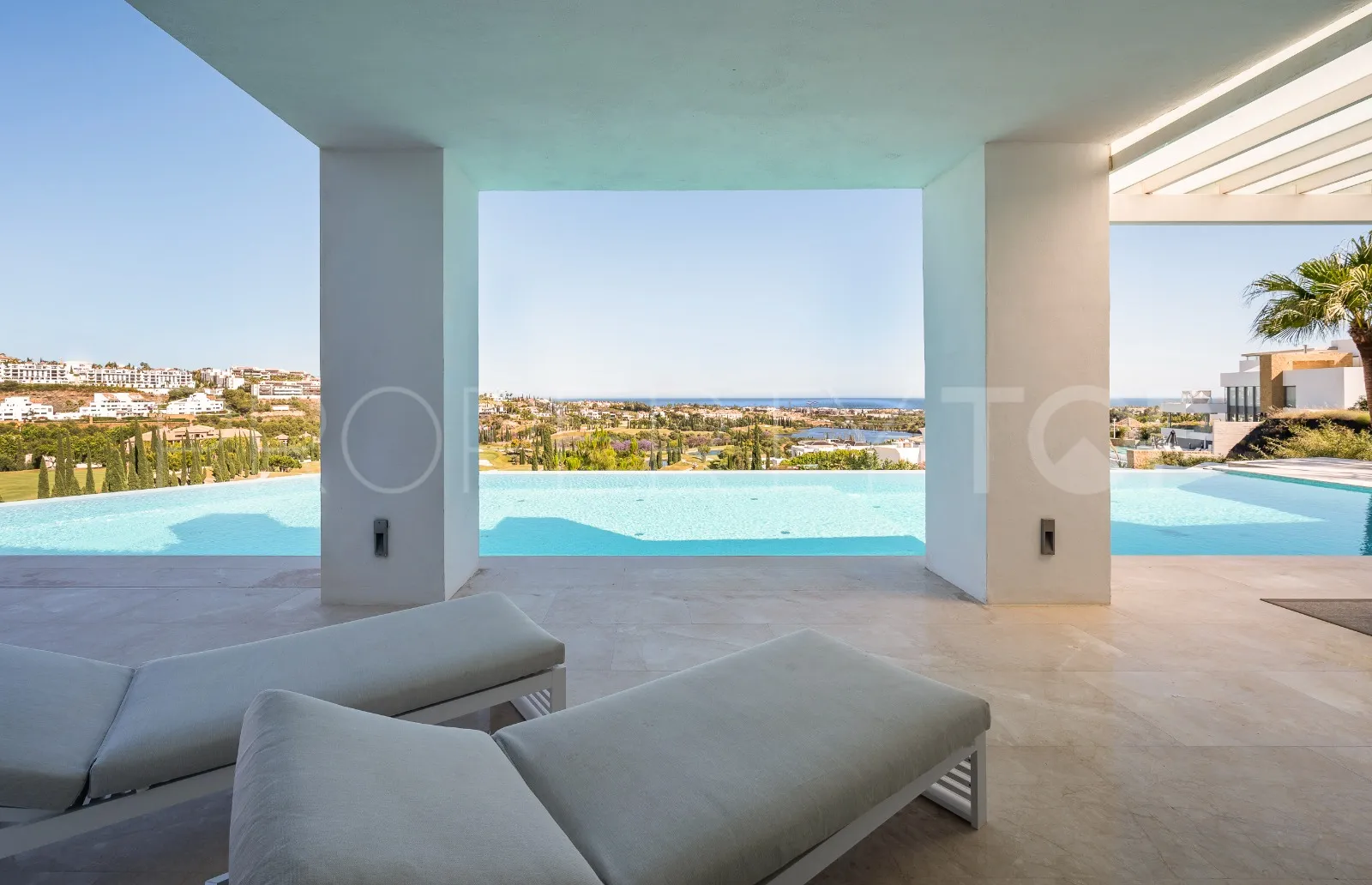 Villa for sale in Los Flamingos with 6 bedrooms