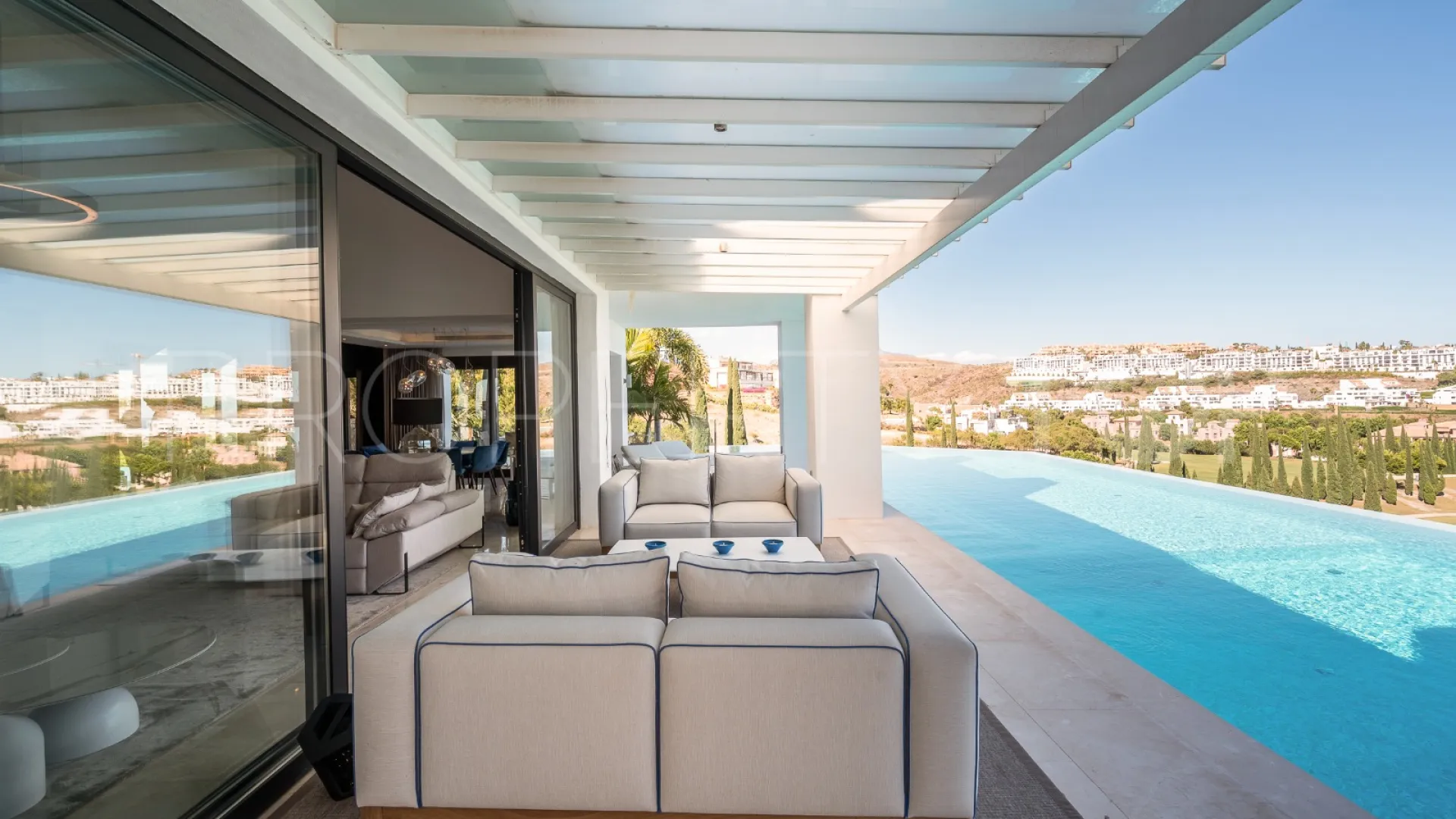 Villa for sale in Los Flamingos with 6 bedrooms