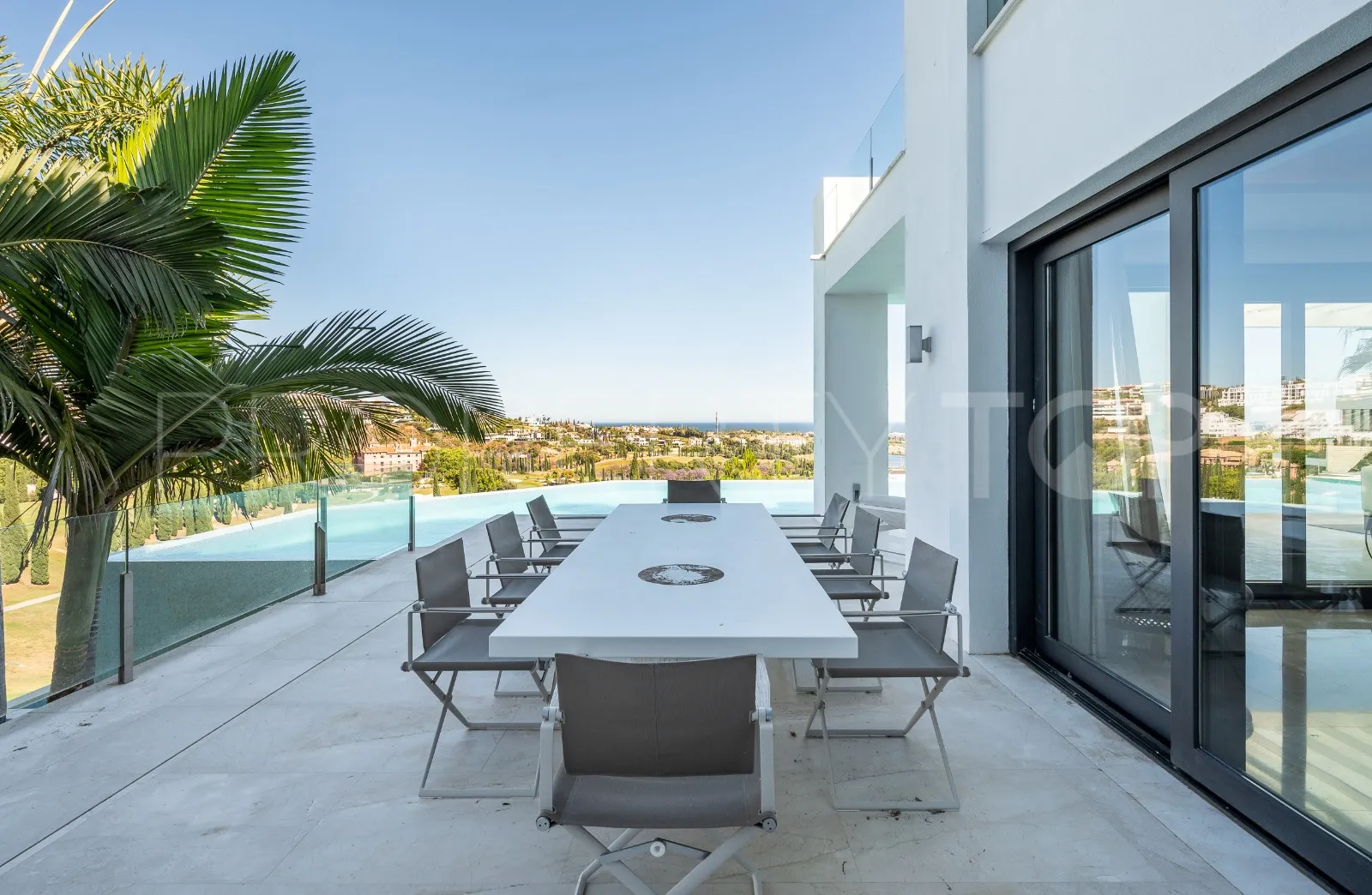 Villa for sale in Los Flamingos with 6 bedrooms