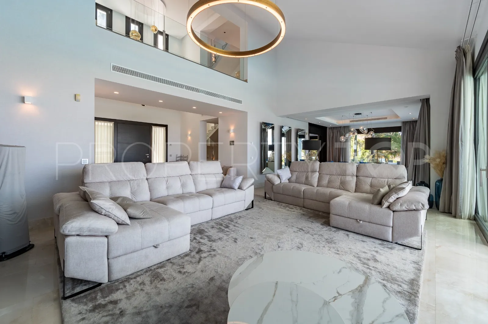 Villa for sale in Los Flamingos with 6 bedrooms