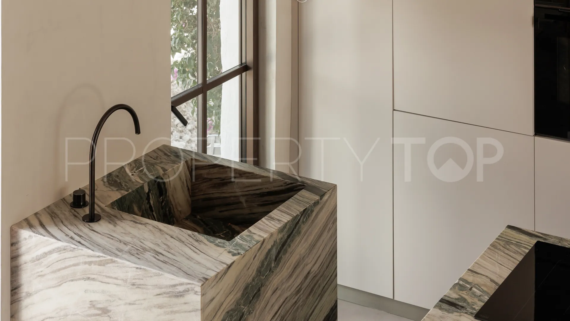 El Naranjal town house for sale