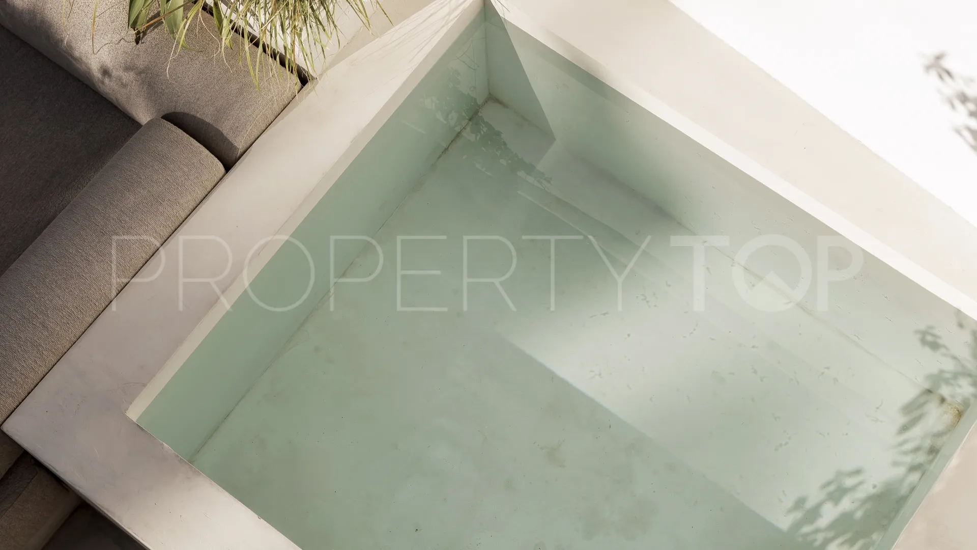 El Naranjal town house for sale
