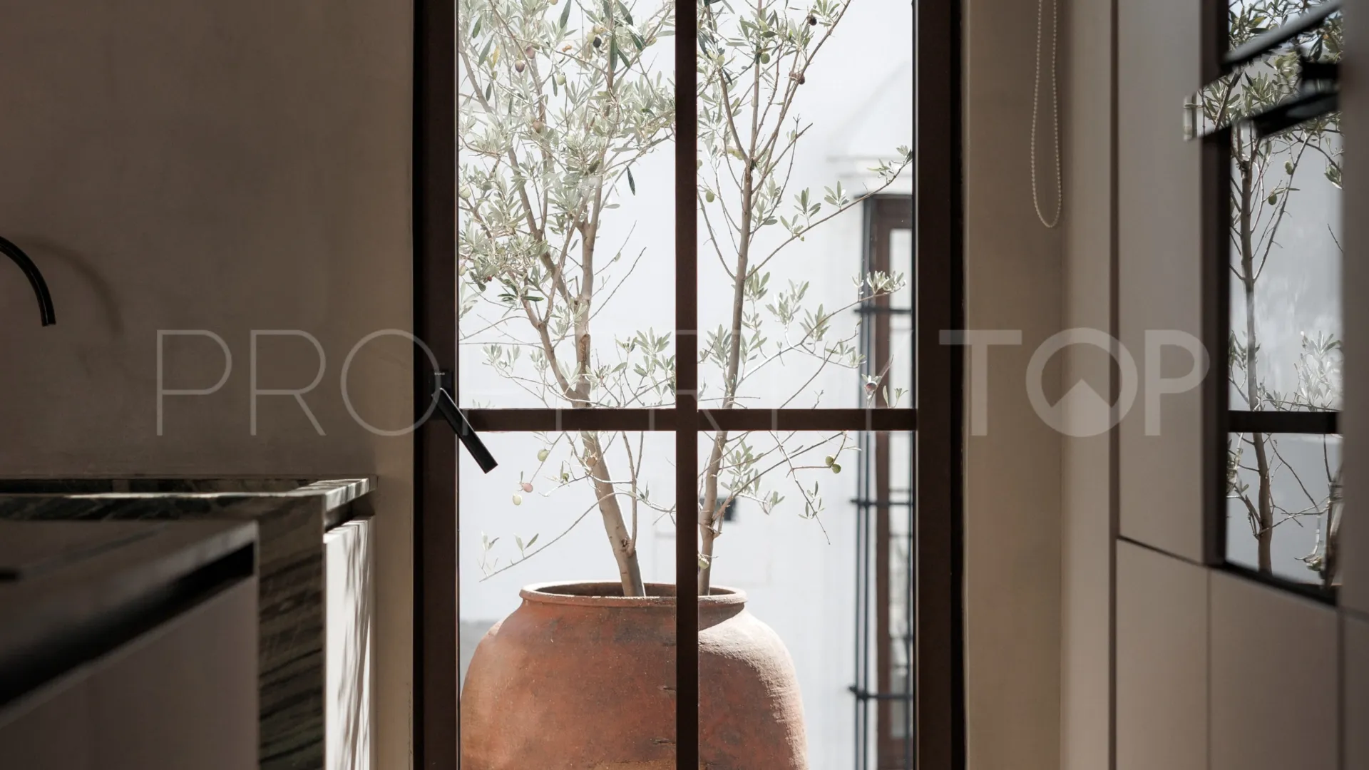 El Naranjal town house for sale