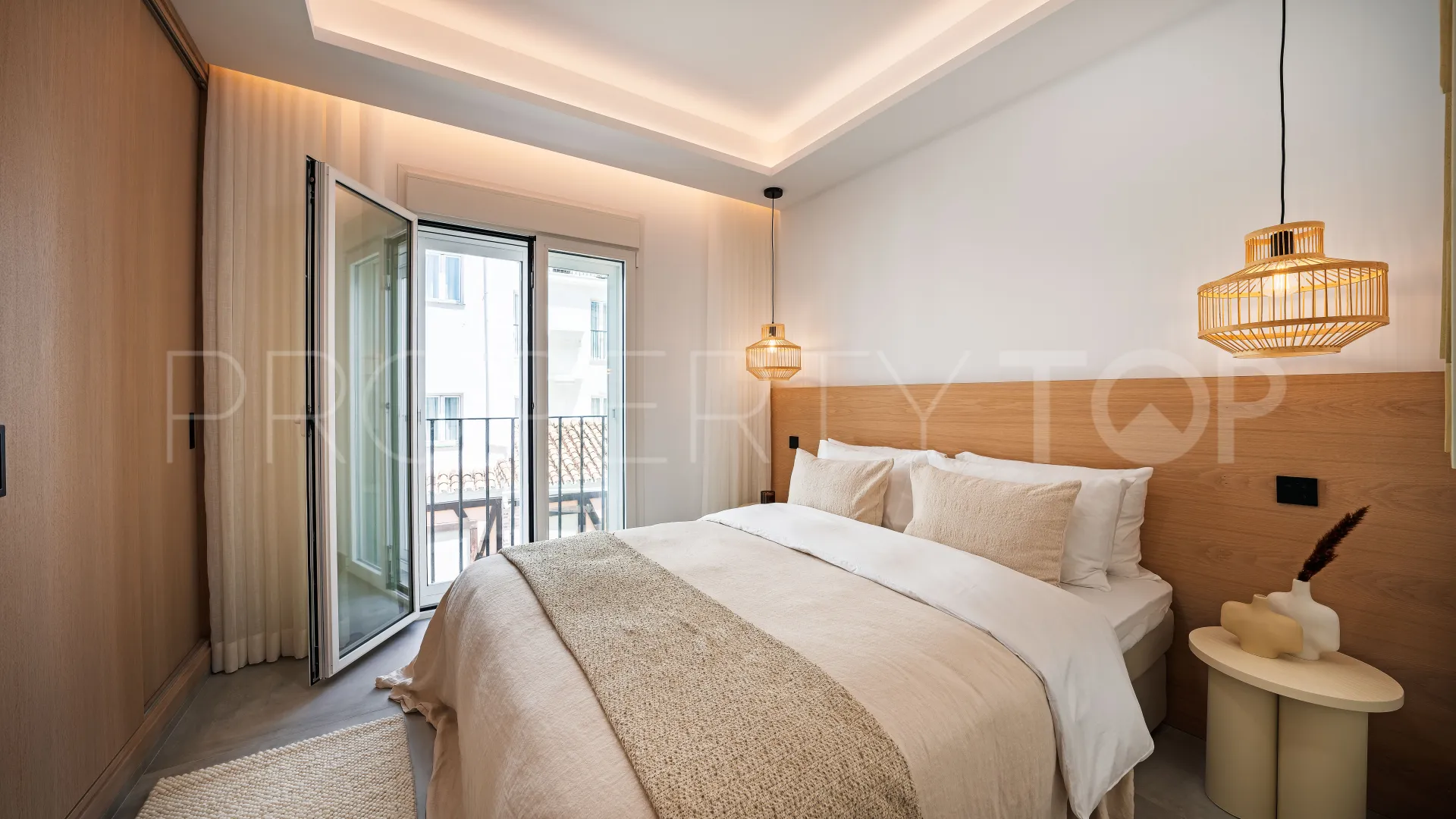 Se vende duplex de 4 dormitorios en Marbella - Puerto Banus