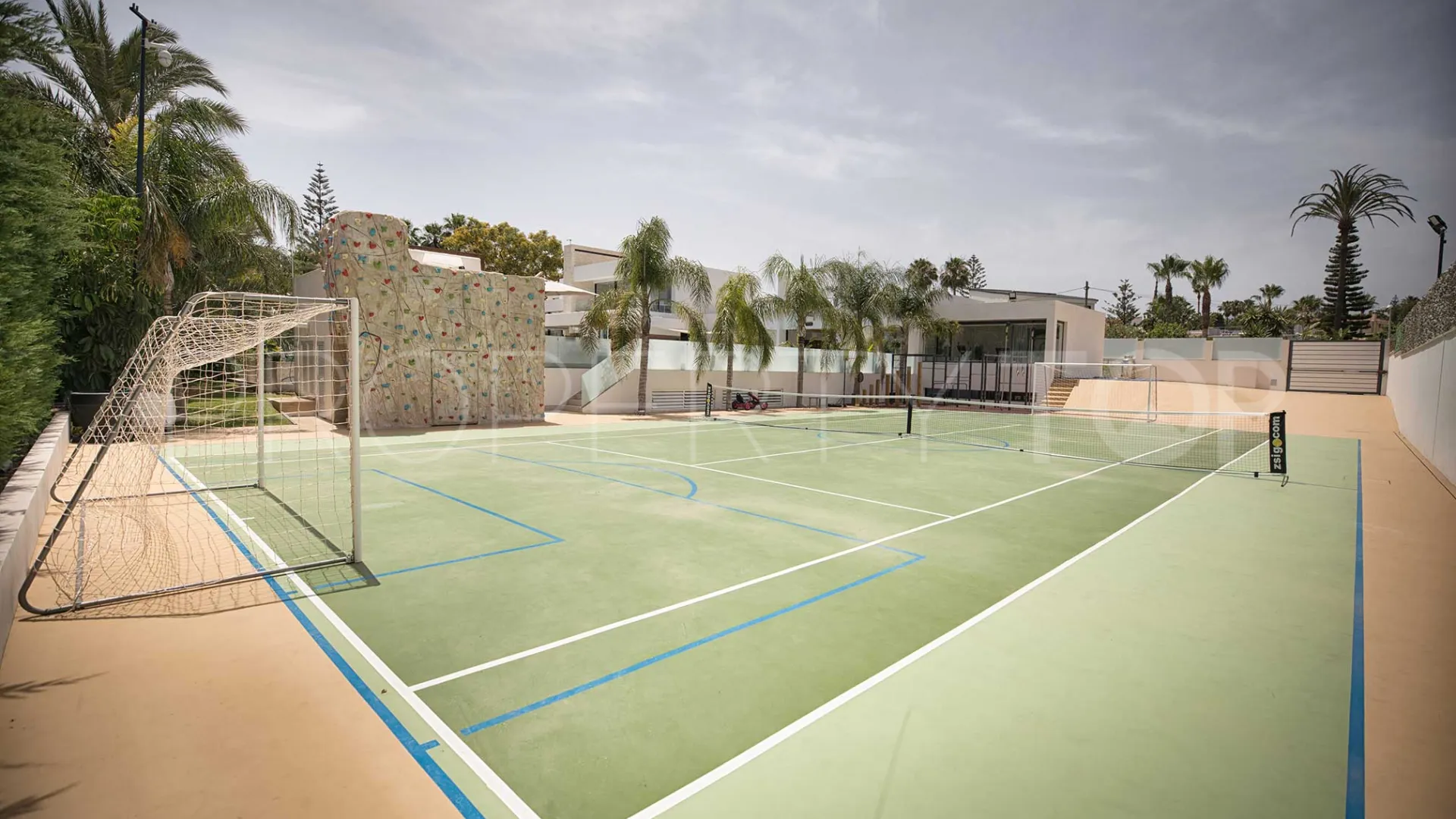 Villa a la venta en El Paraiso