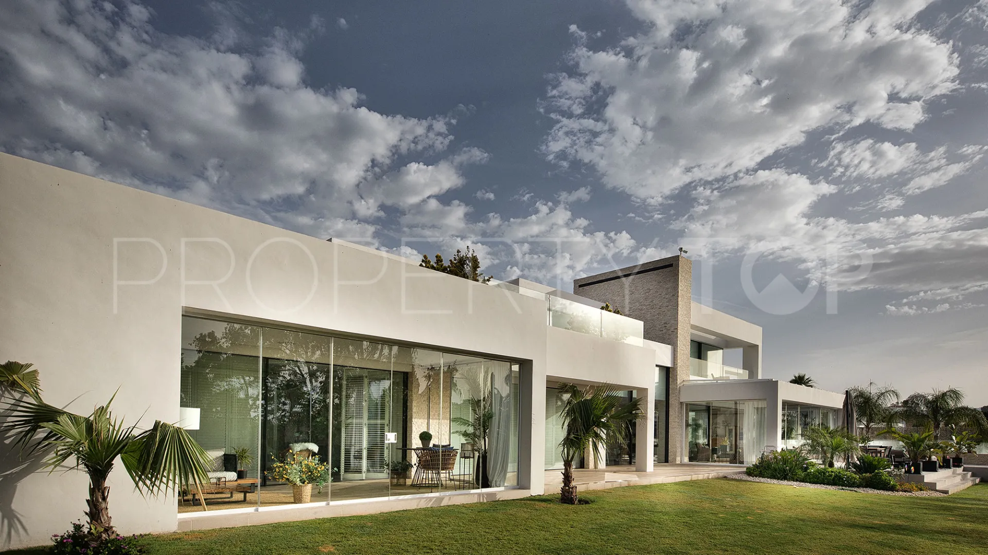 Villa a la venta en El Paraiso