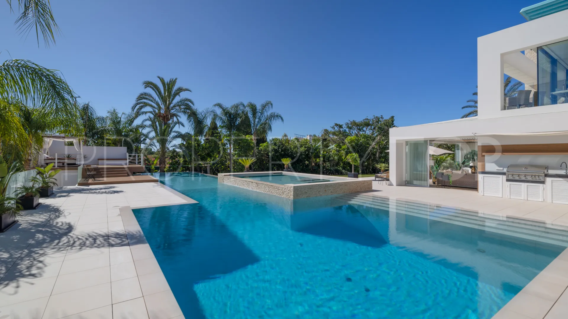 Villa a la venta en El Paraiso
