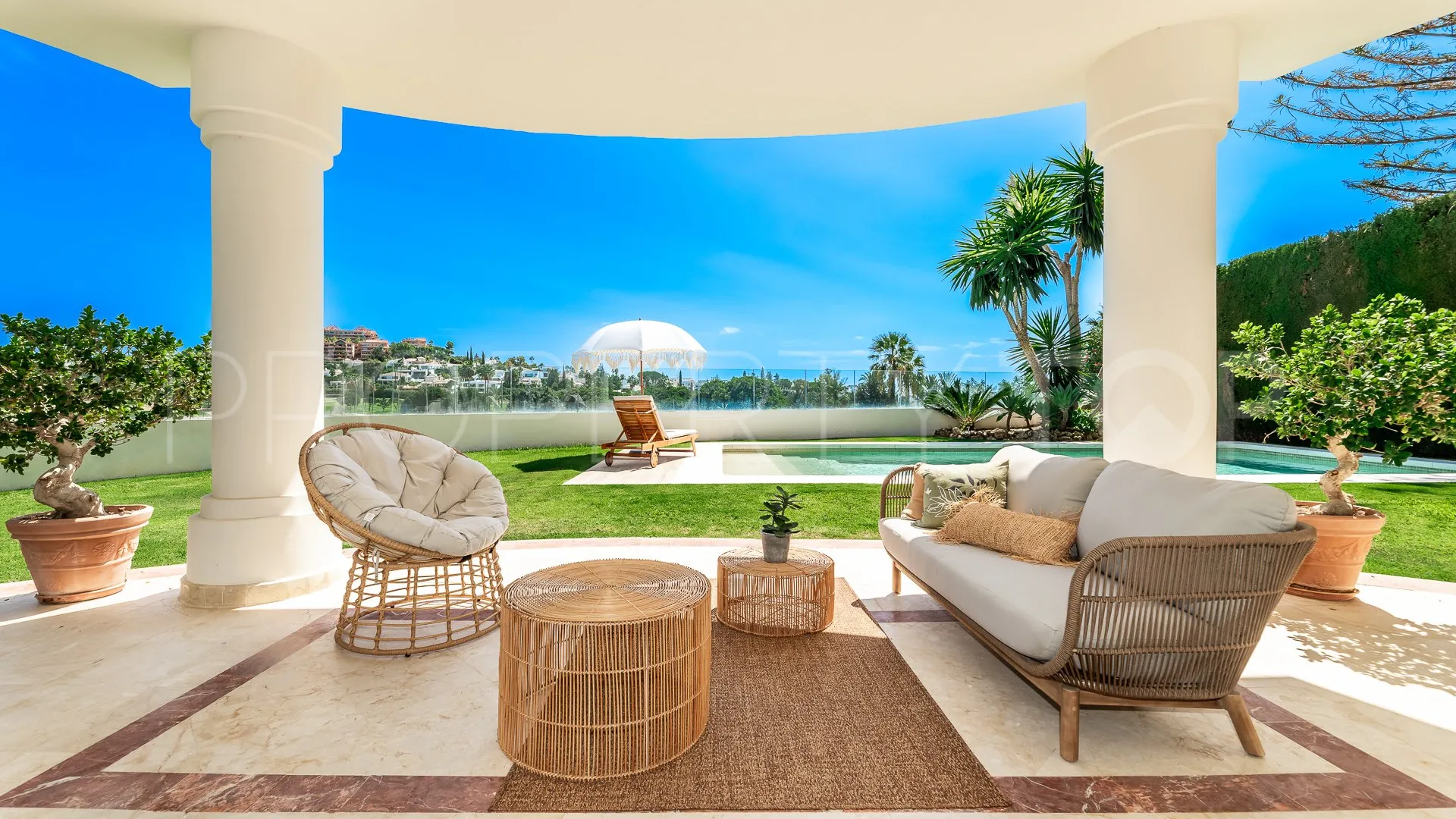 Villa en venta en Los Naranjos Golf