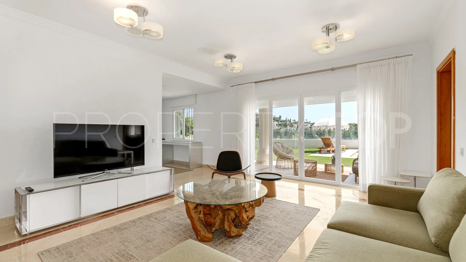 Villa en venta en Los Naranjos Golf