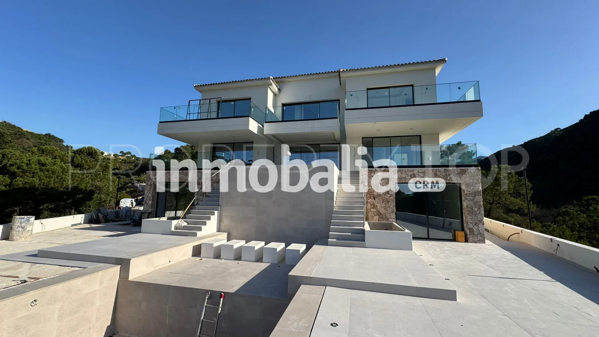 Monte Mayor villa for sale