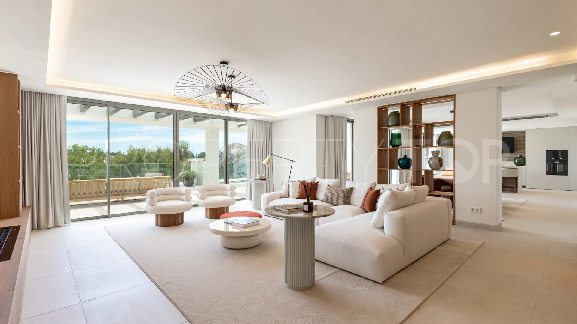 Atico duplex en venta con 4 dormitorios en Marbella Golden Mile