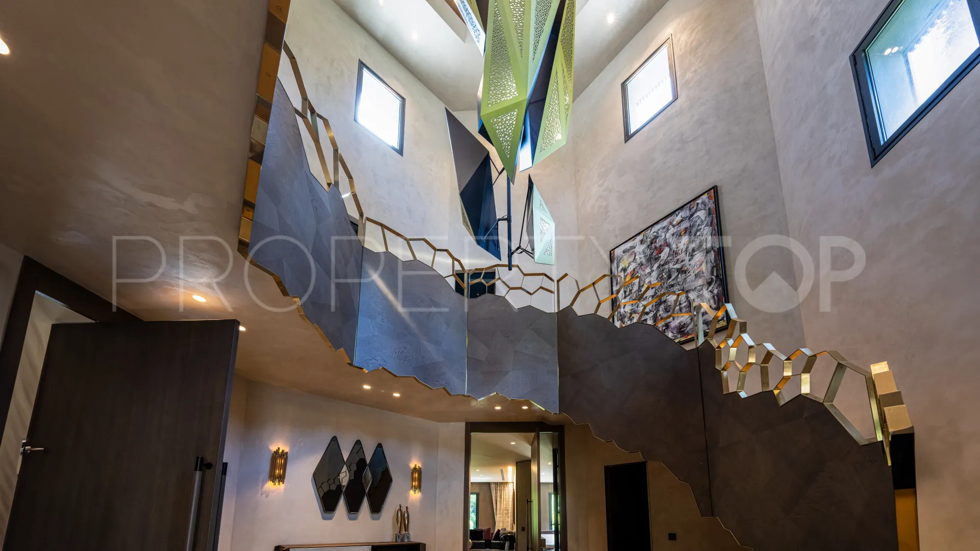 Villa de 5 dormitorios en venta en Guadalmina Baja