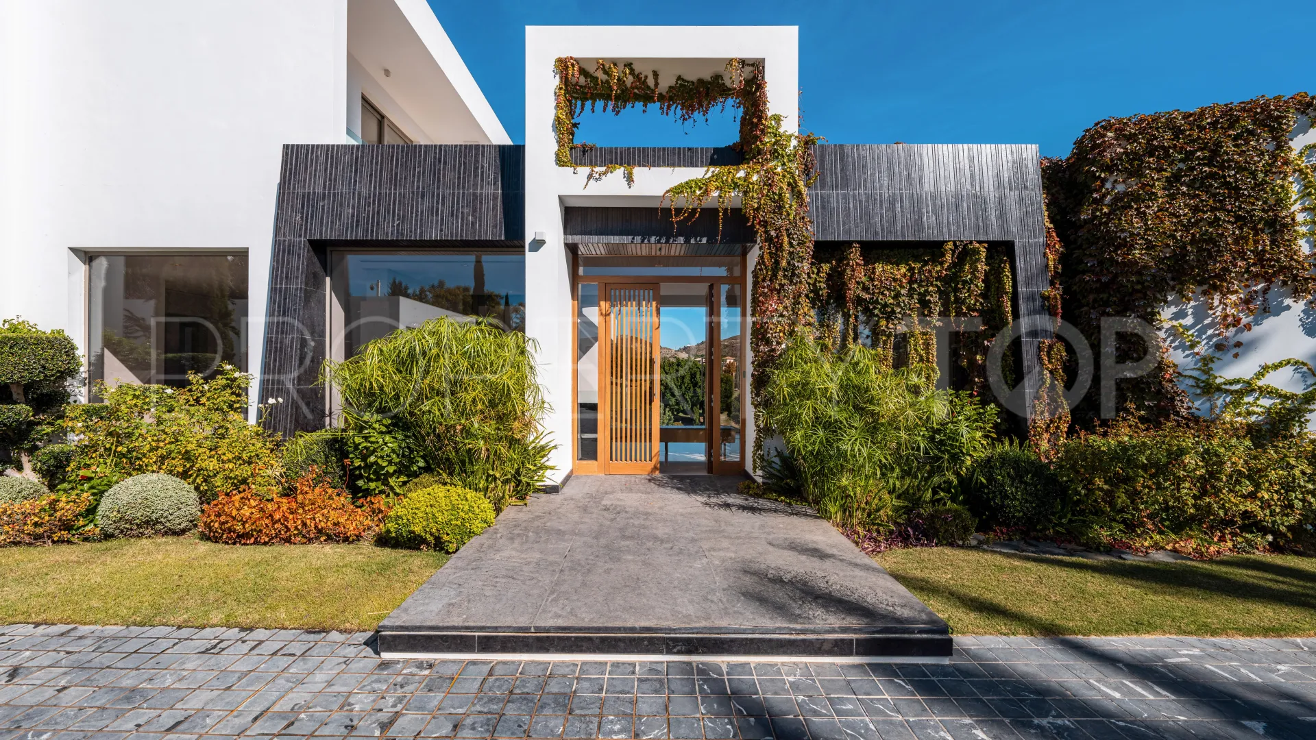 Villa for sale in Los Flamingos