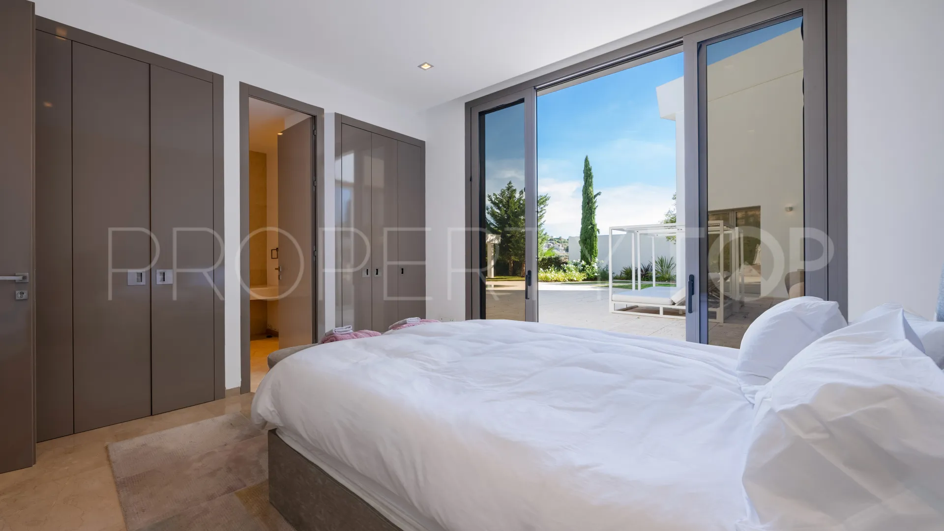 Villa for sale in Los Flamingos