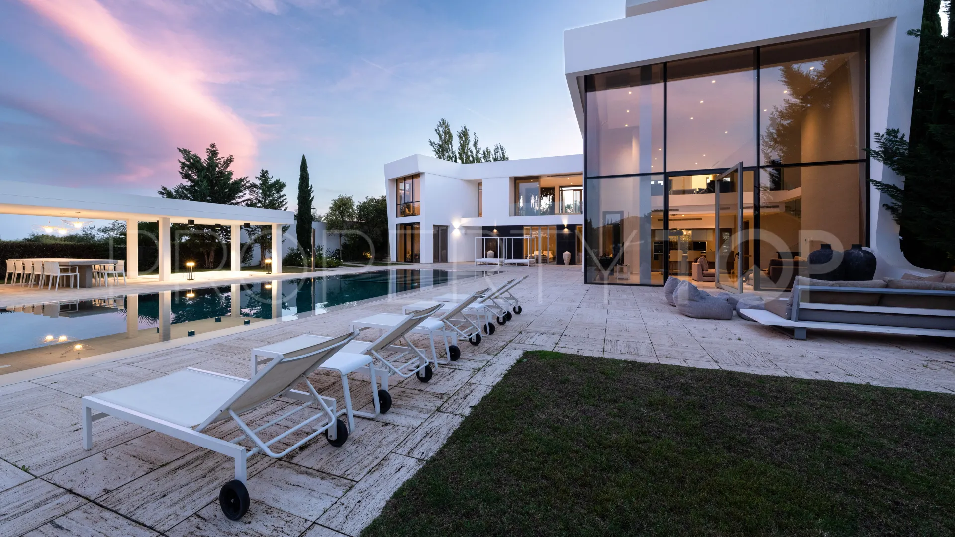 Villa for sale in Los Flamingos