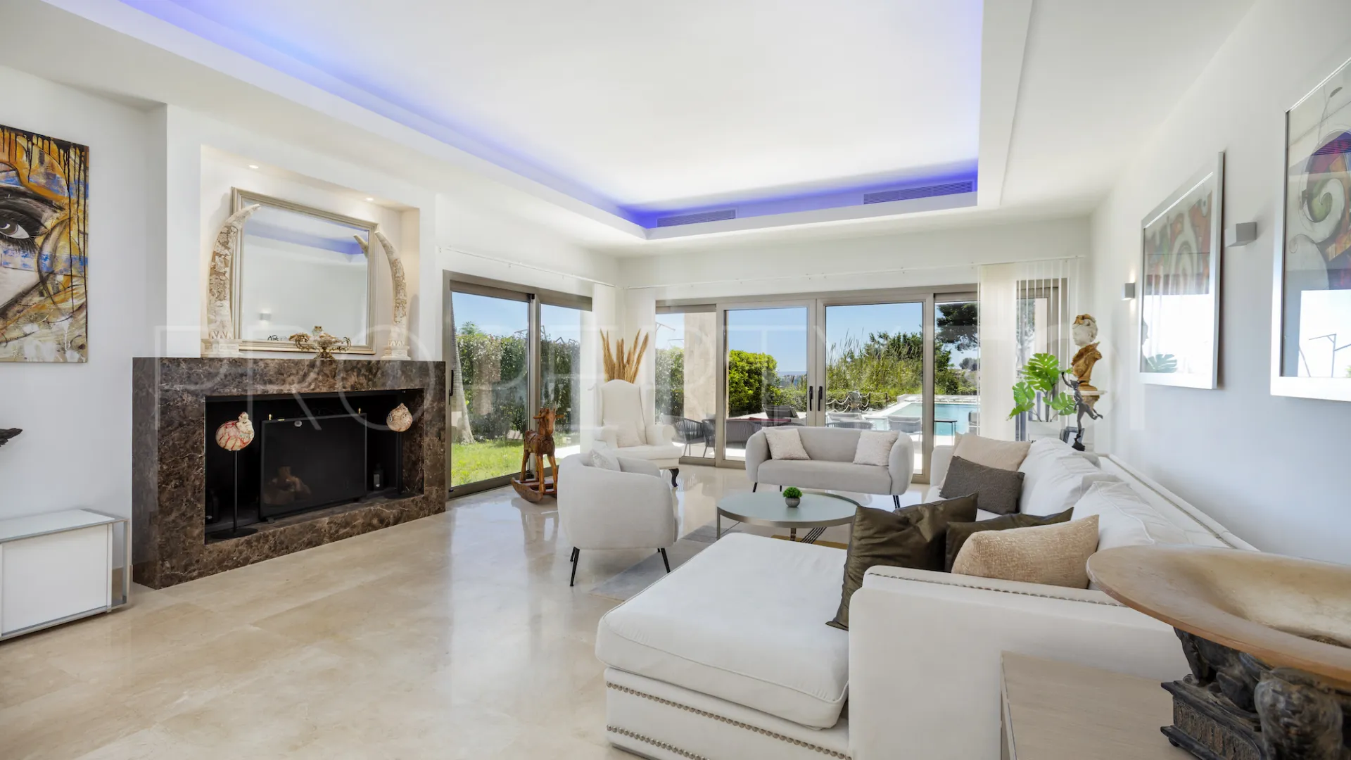 Se vende villa con 5 dormitorios en El Paraiso