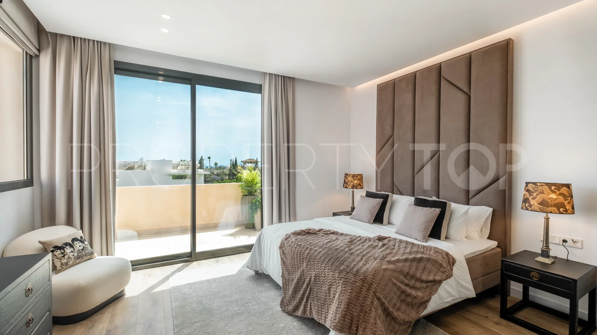 Villa for sale in Paraiso Alto with 4 bedrooms