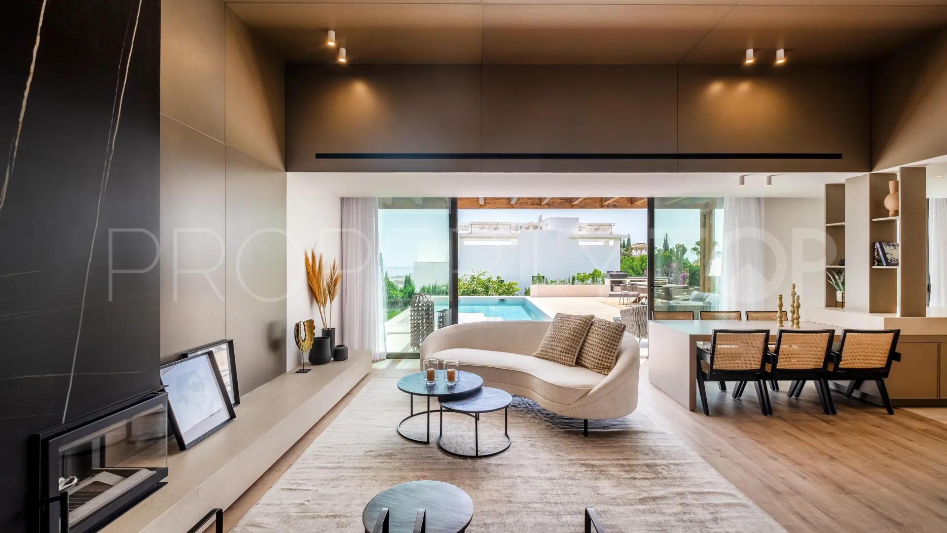 Villa for sale in Paraiso Alto with 4 bedrooms