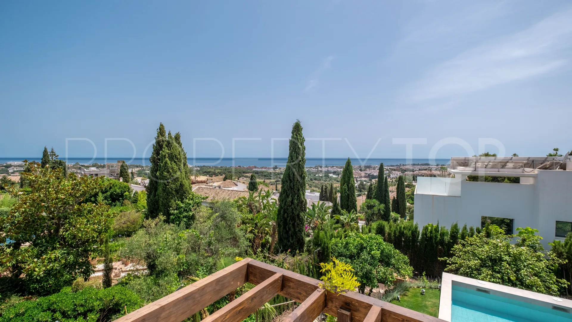 Villa for sale in Paraiso Alto with 4 bedrooms