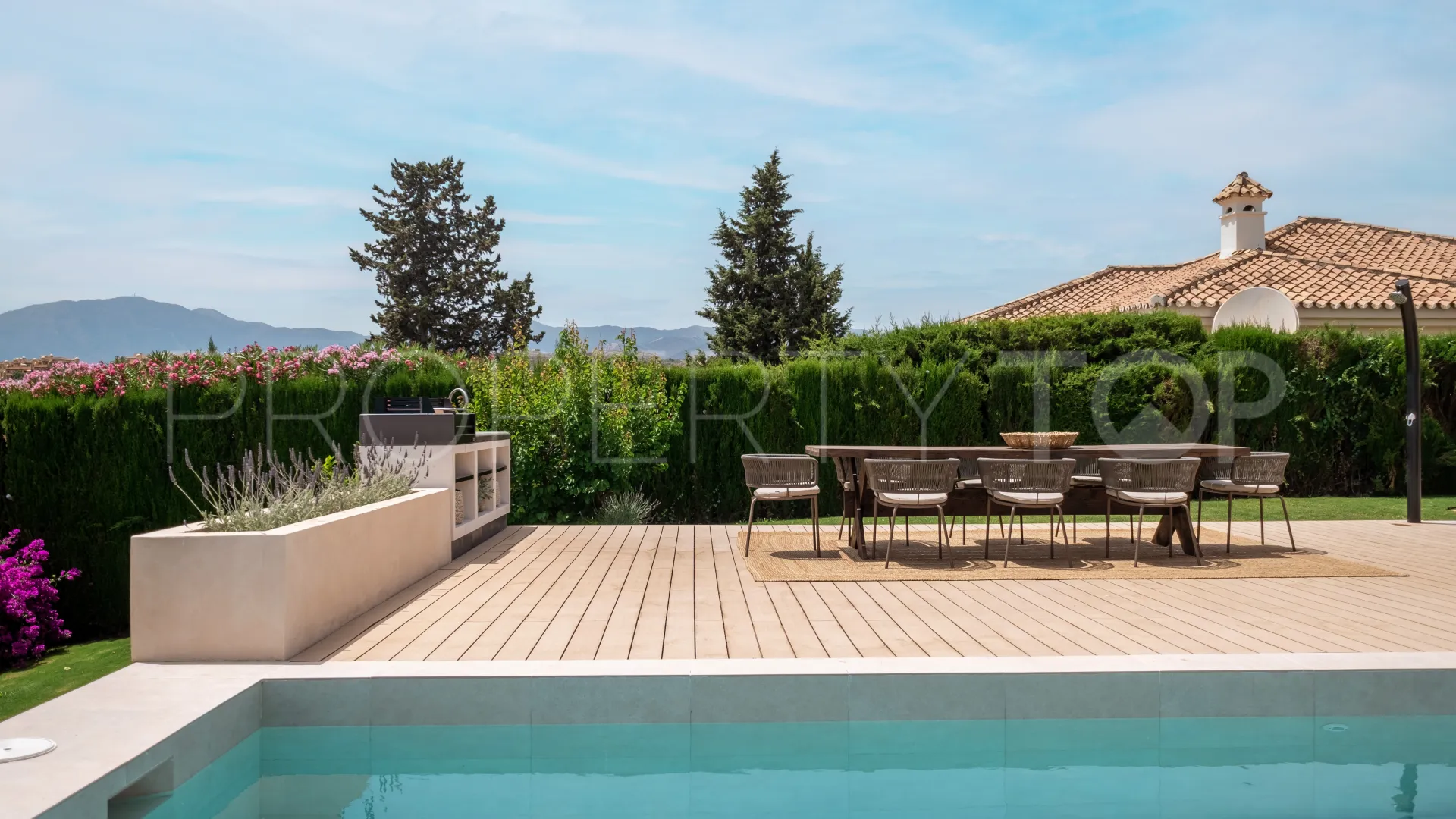 Villa for sale in Paraiso Alto with 4 bedrooms