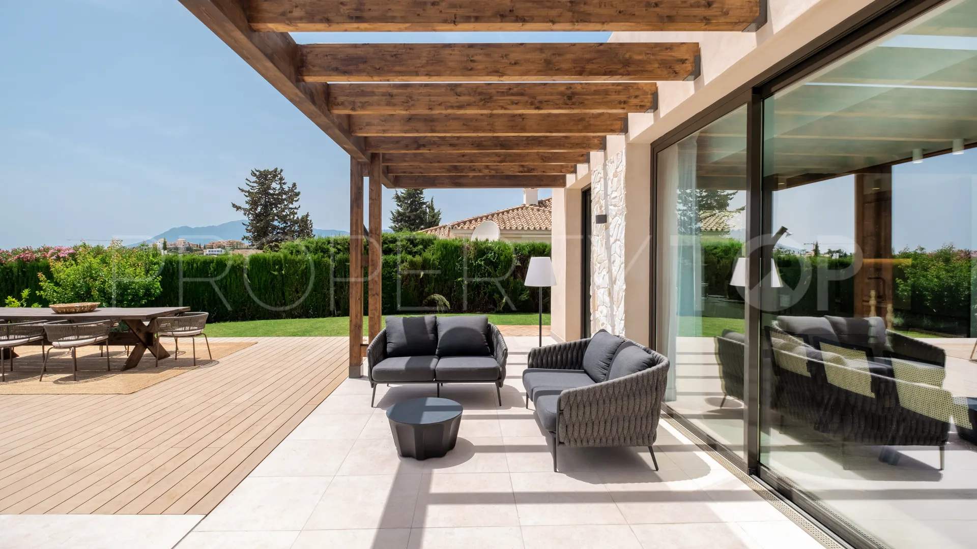 Villa for sale in Paraiso Alto with 4 bedrooms