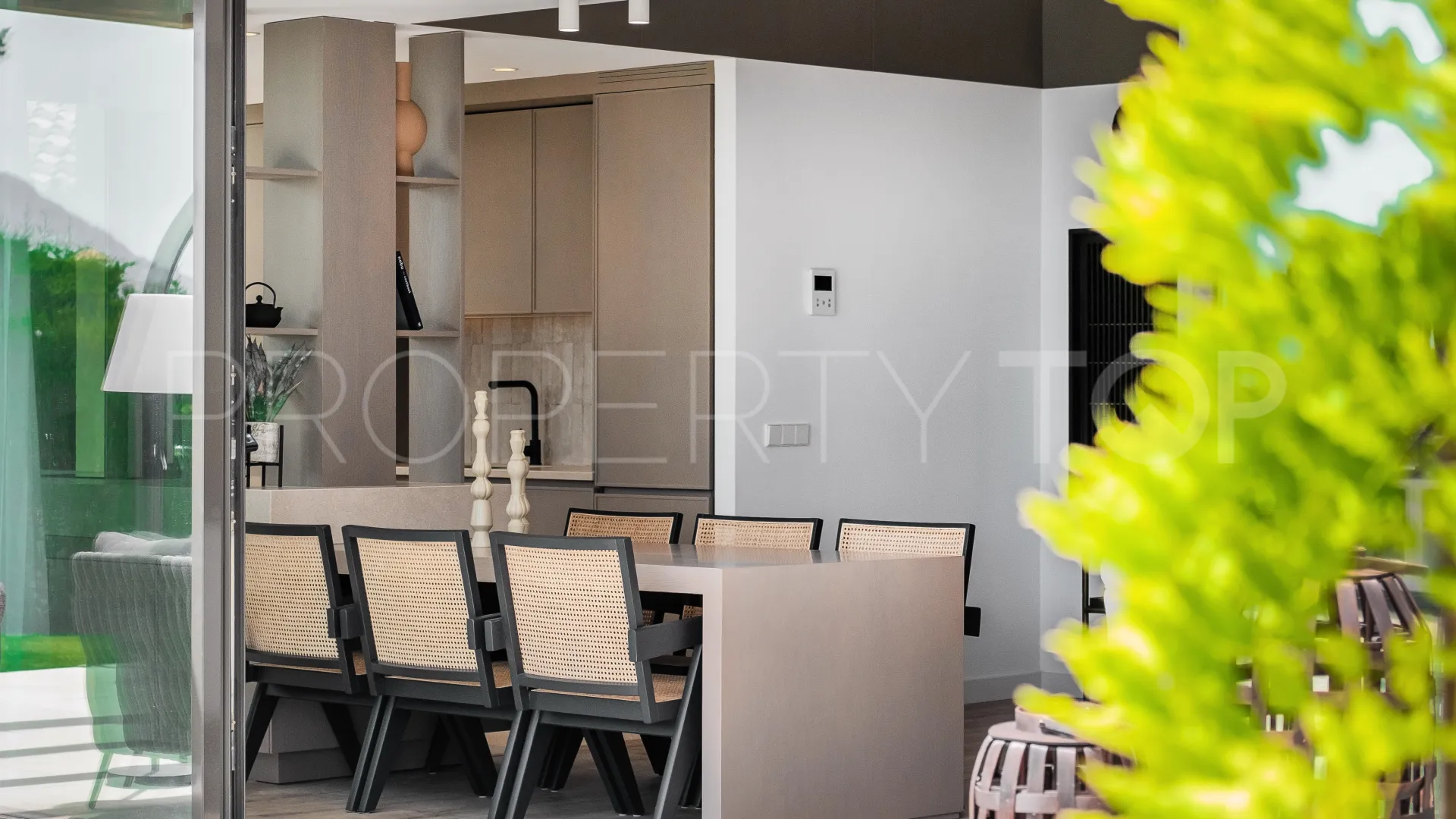 Villa for sale in Paraiso Alto with 4 bedrooms