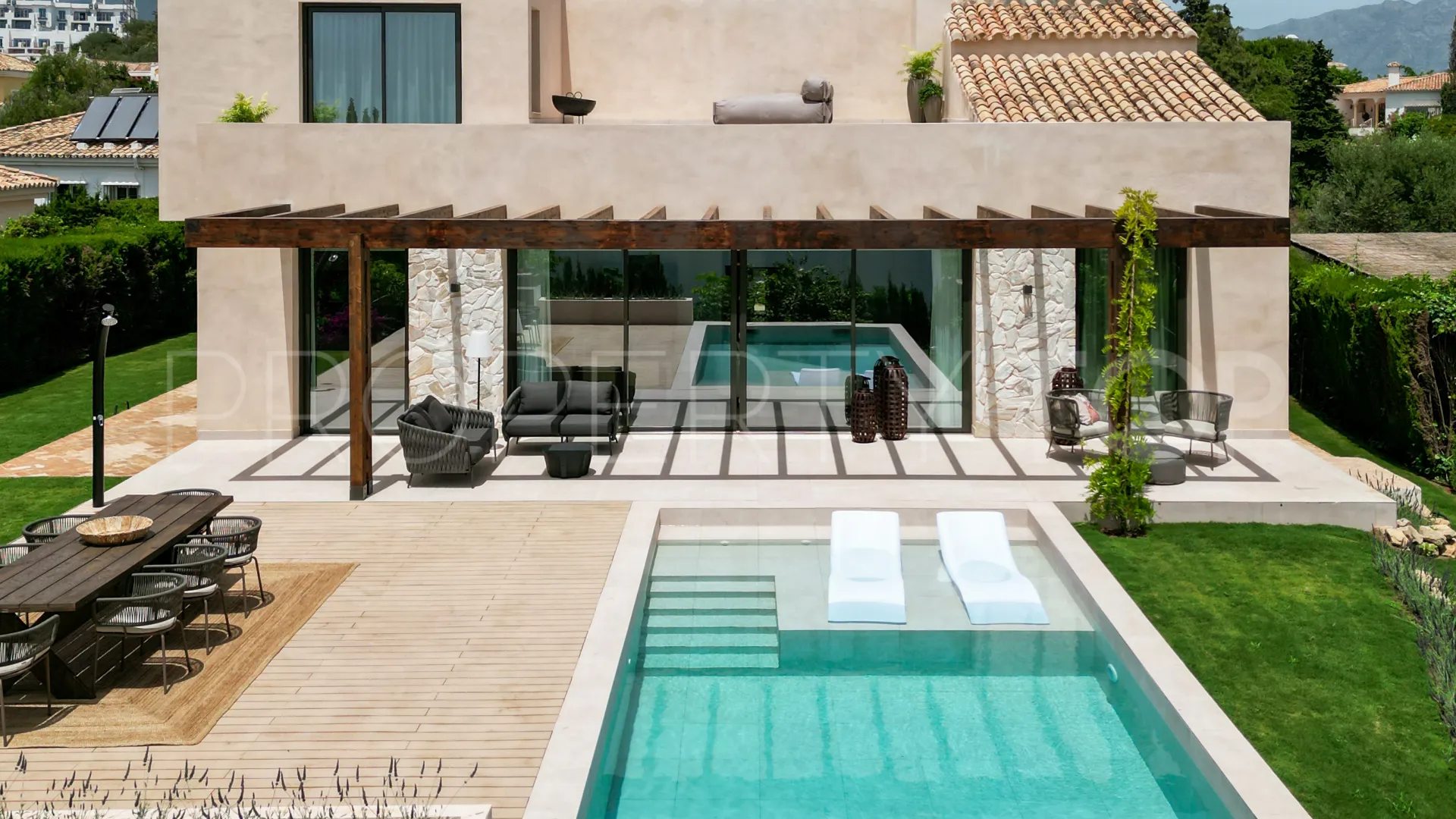 Villa for sale in Paraiso Alto with 4 bedrooms