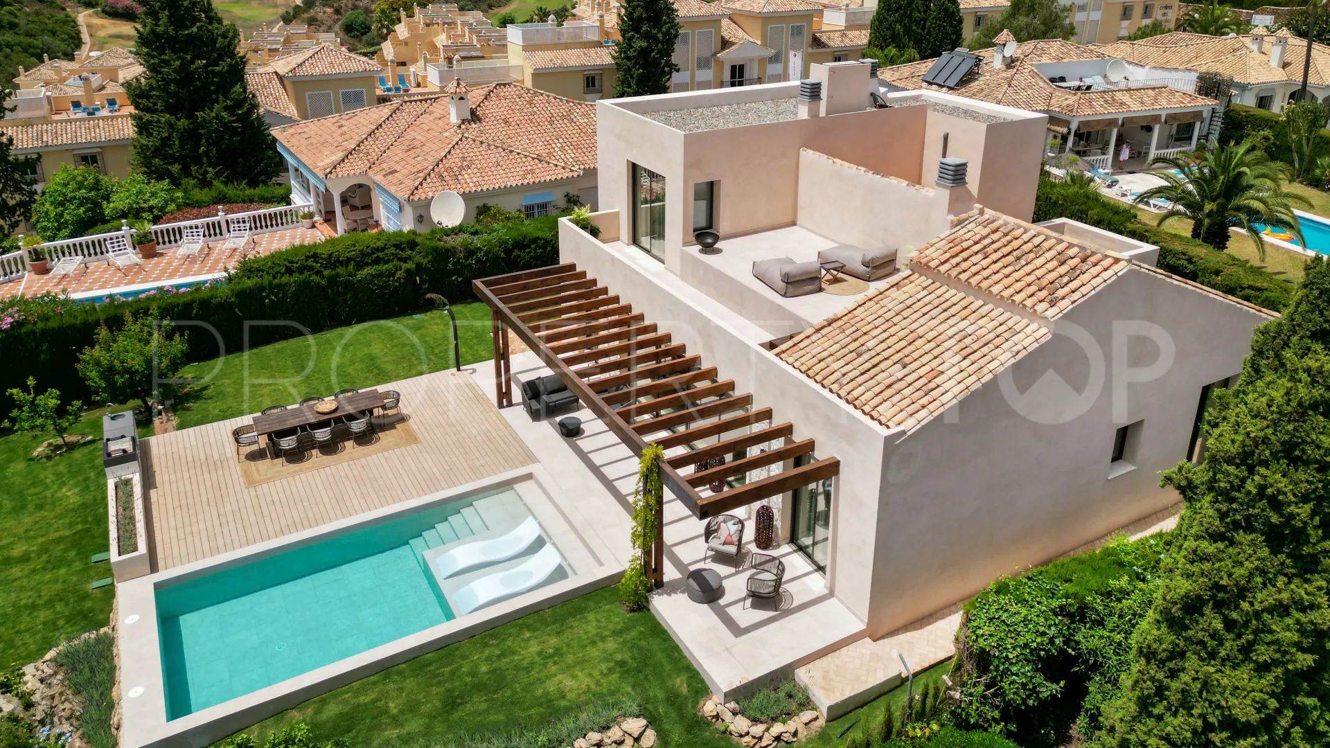 Villa for sale in Paraiso Alto with 4 bedrooms
