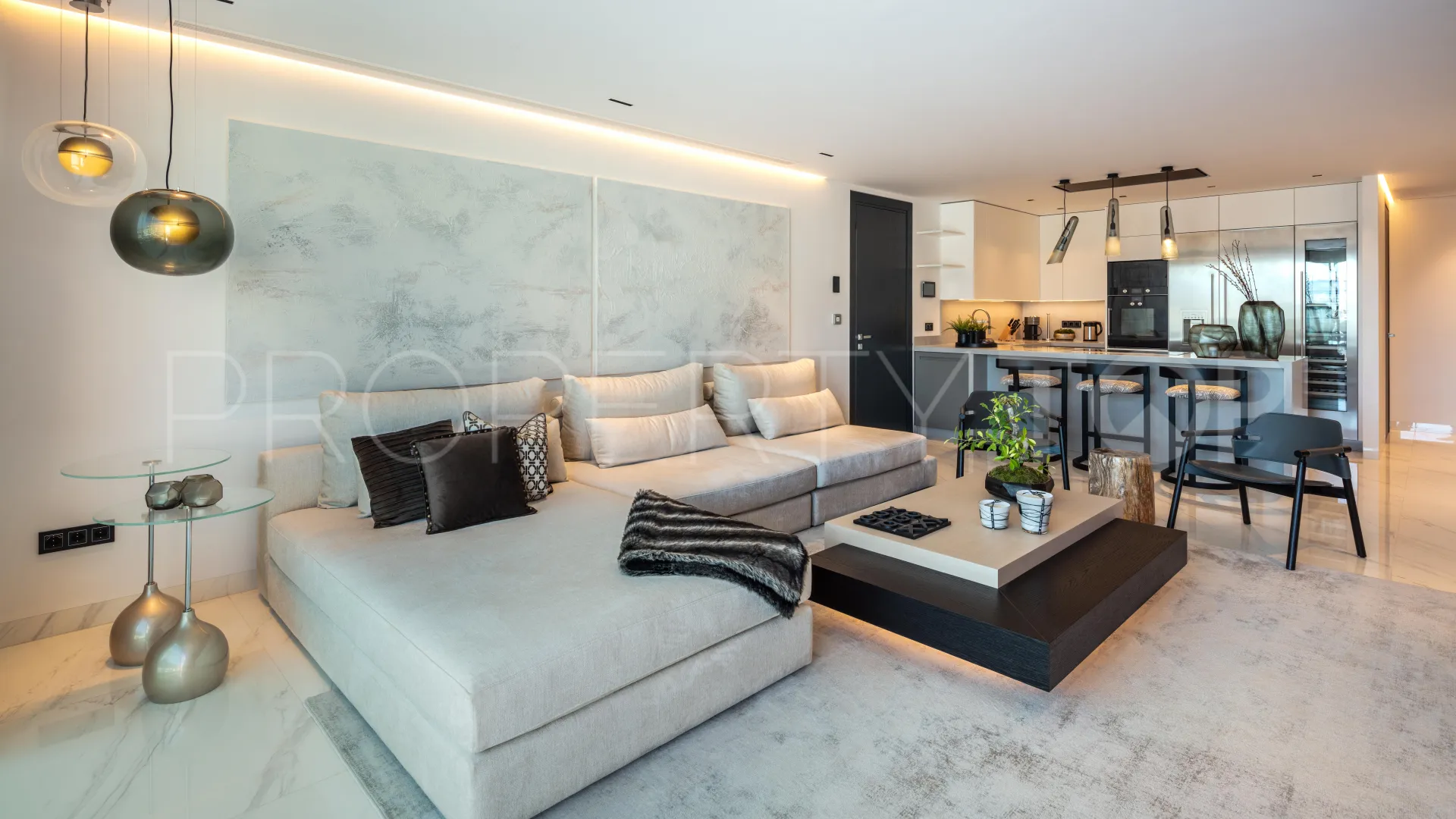 Apartamento con 3 dormitorios en venta en Marbella - Puerto Banus