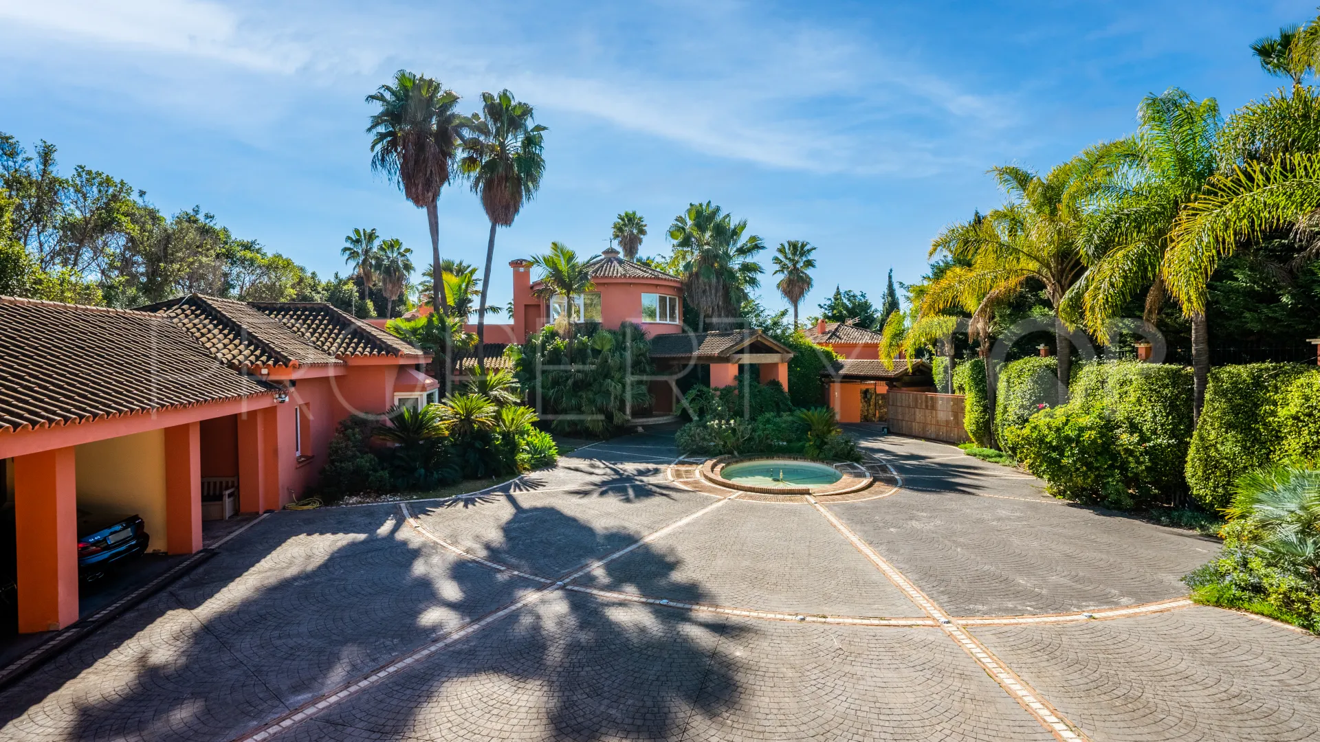 Comprar villa de 4 dormitorios en Rocio de Nagüeles