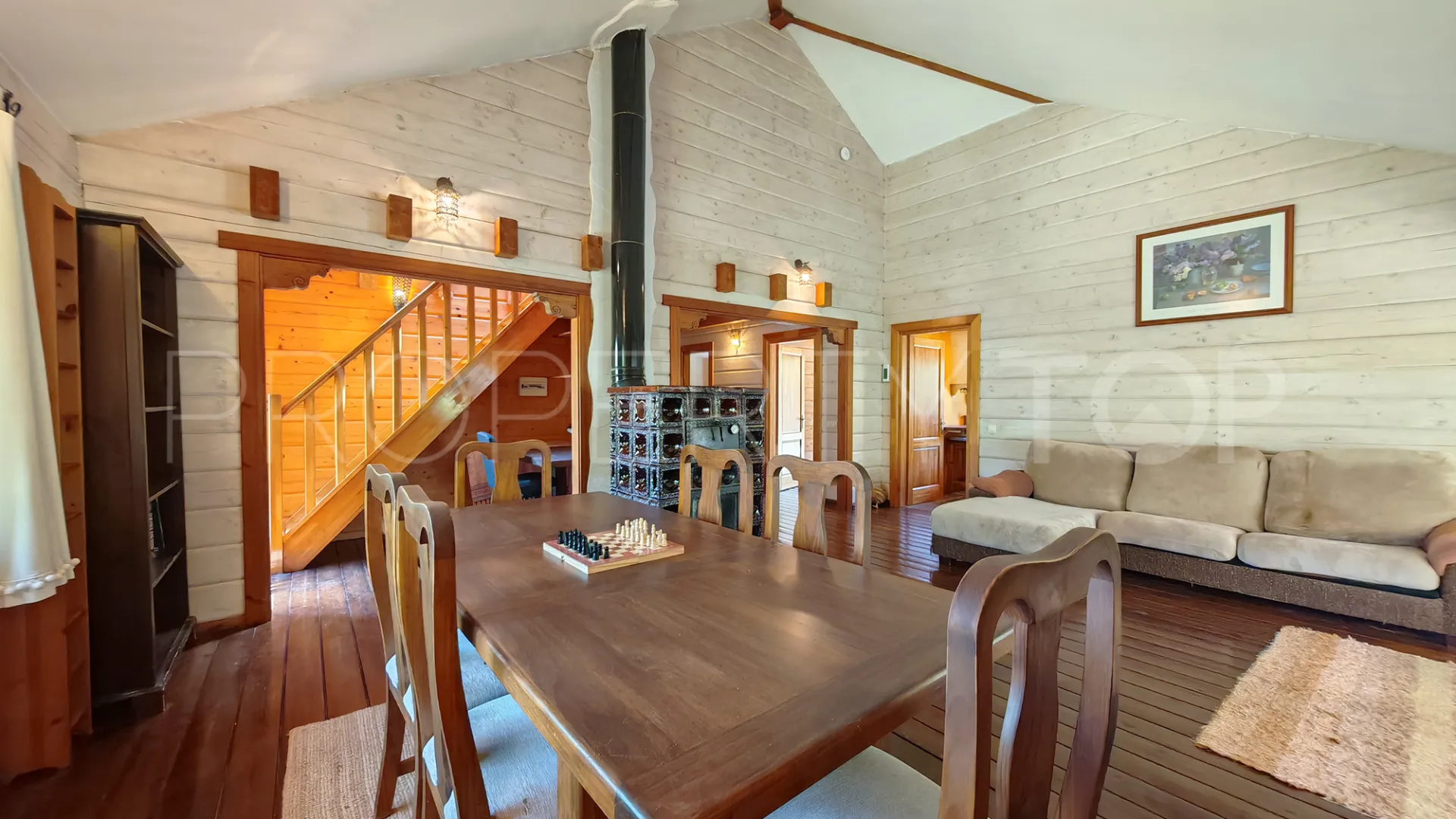 Ojen, finca con 3 dormitorios a la venta