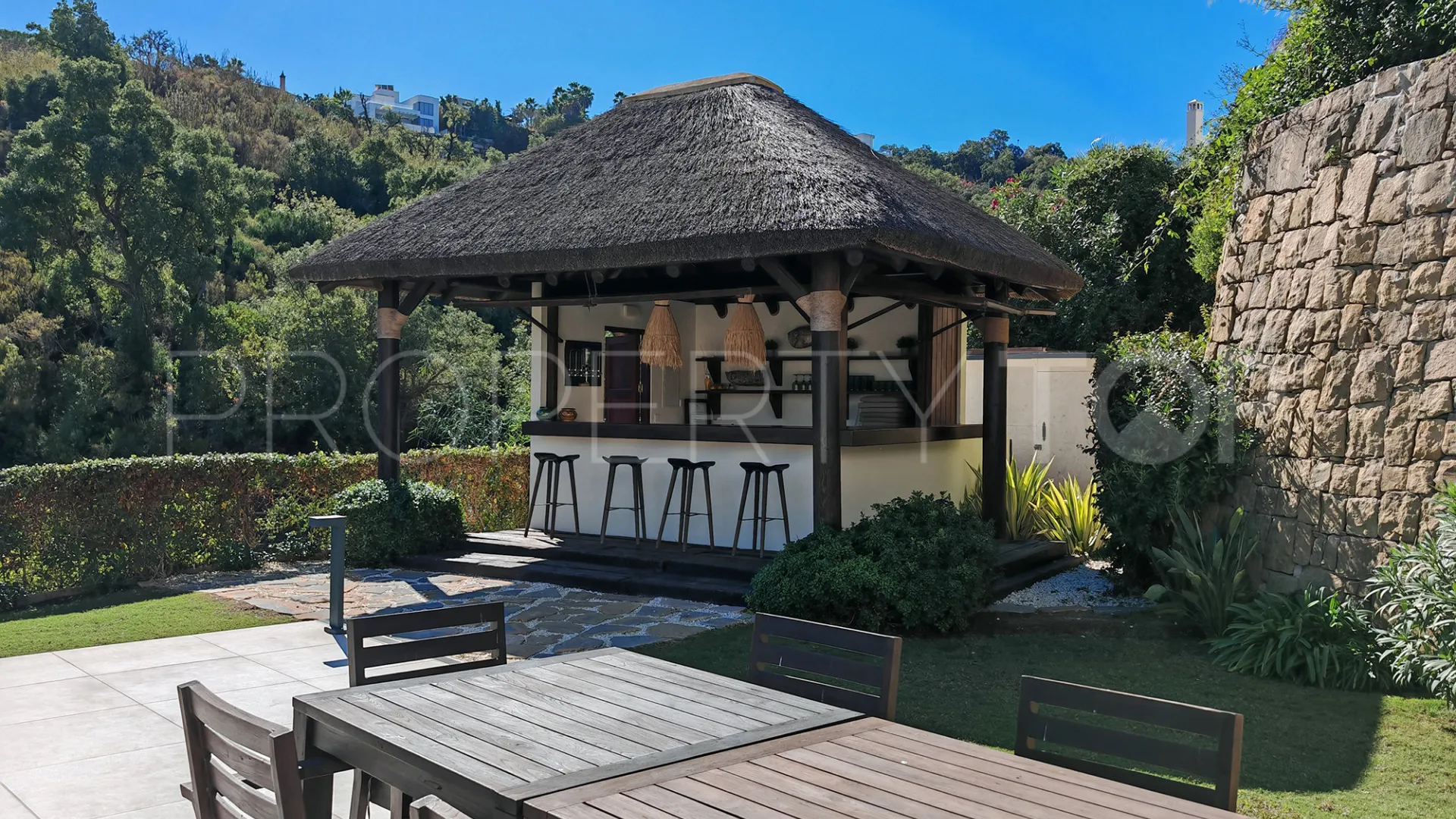 For sale ground floor apartment in La Mairena